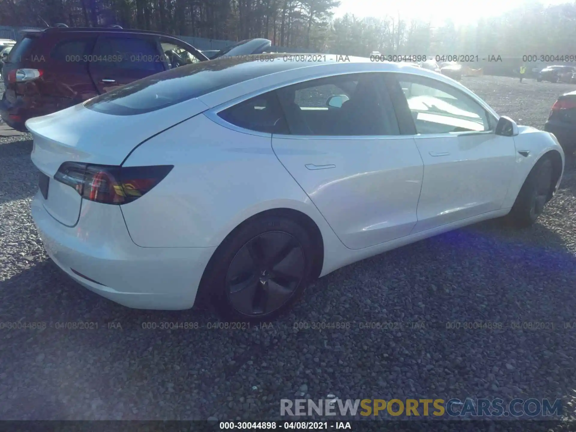 4 Photograph of a damaged car 5YJ3E1EAXLF597797 TESLA MODEL 3 2020