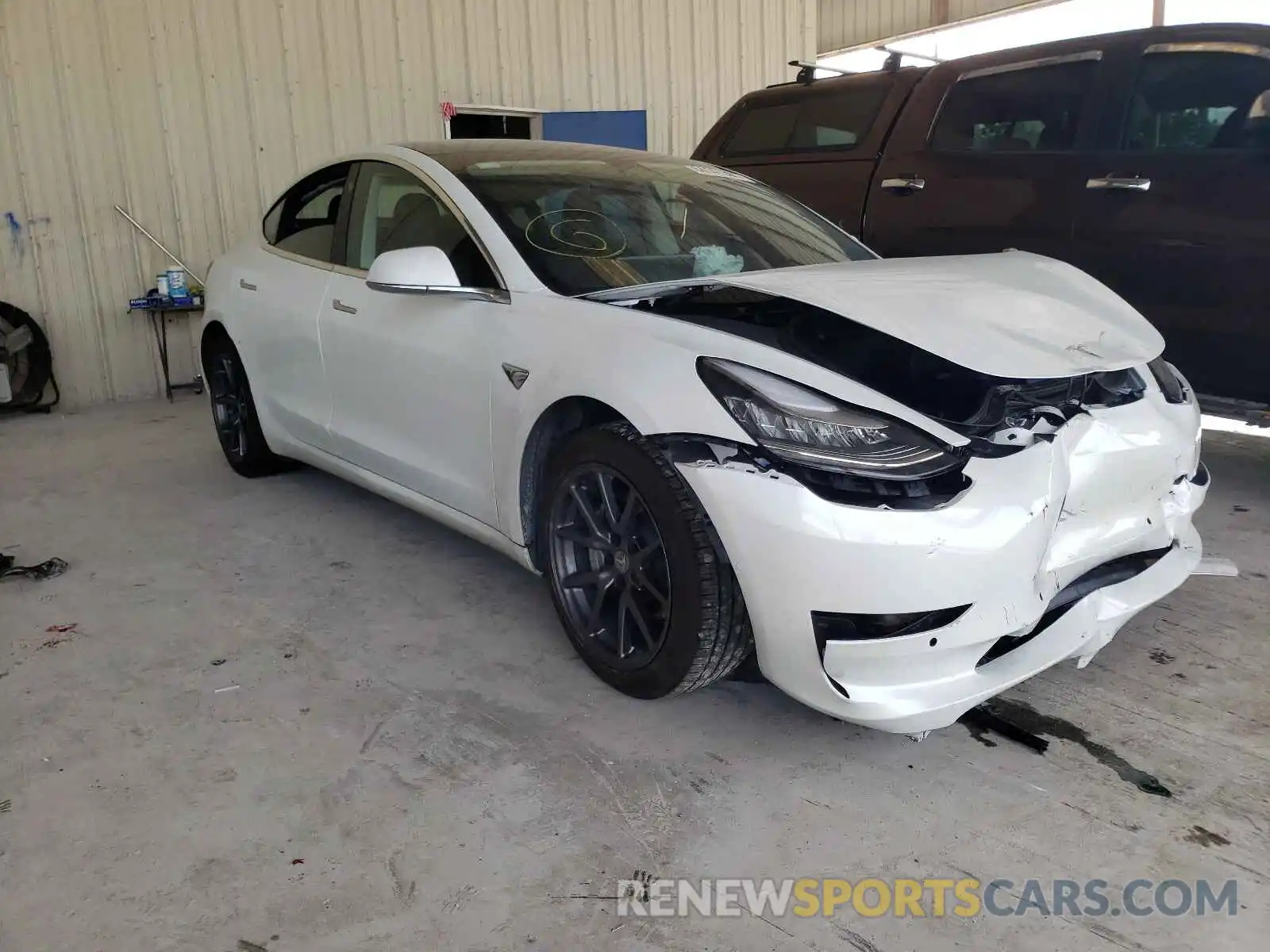 1 Photograph of a damaged car 5YJ3E1EAXLF598092 TESLA MODEL 3 2020