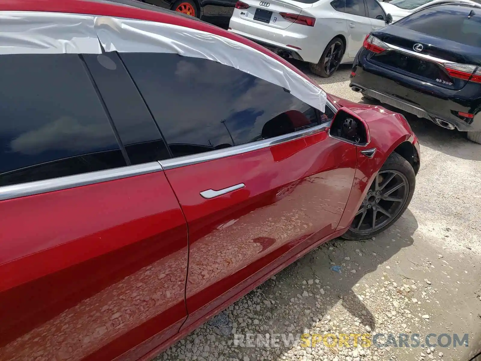 5 Photograph of a damaged car 5YJ3E1EAXLF606580 TESLA MODEL 3 2020