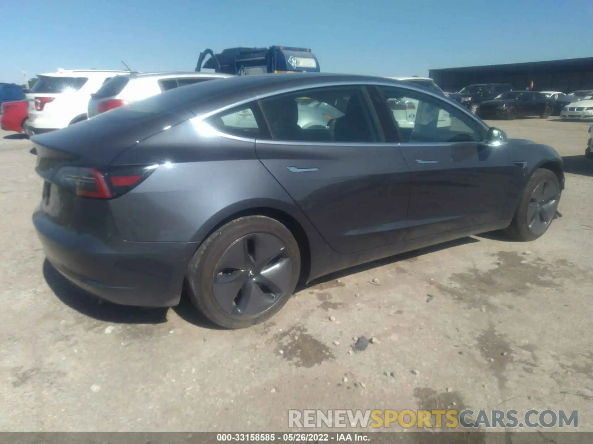 4 Photograph of a damaged car 5YJ3E1EAXLF611391 TESLA MODEL 3 2020