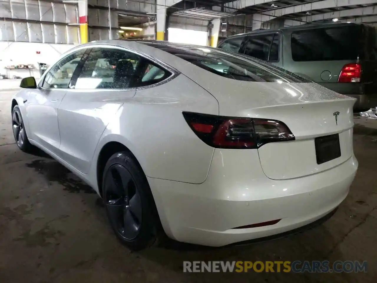 3 Photograph of a damaged car 5YJ3E1EAXLF612492 TESLA MODEL 3 2020