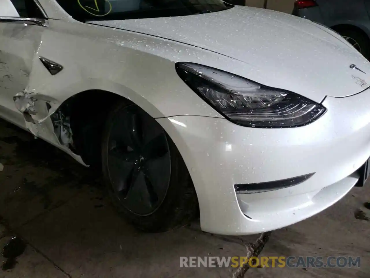 9 Photograph of a damaged car 5YJ3E1EAXLF612492 TESLA MODEL 3 2020