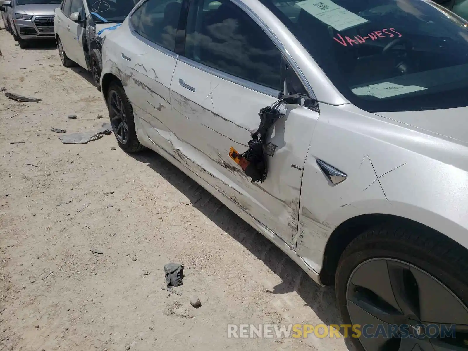 9 Photograph of a damaged car 5YJ3E1EAXLF612511 TESLA MODEL 3 2020