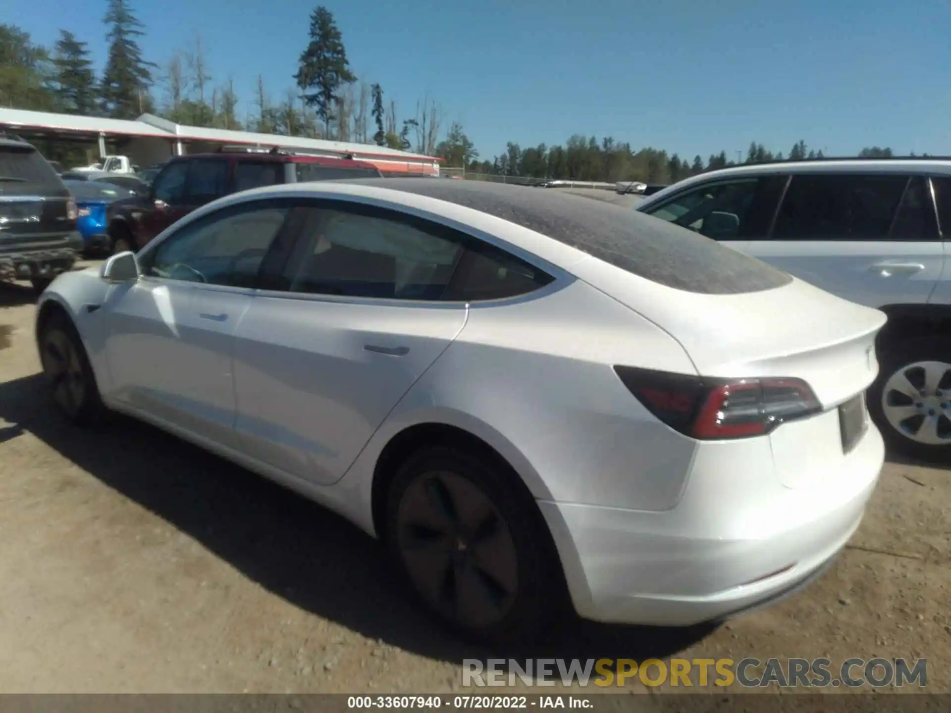 3 Photograph of a damaged car 5YJ3E1EAXLF612931 TESLA MODEL 3 2020