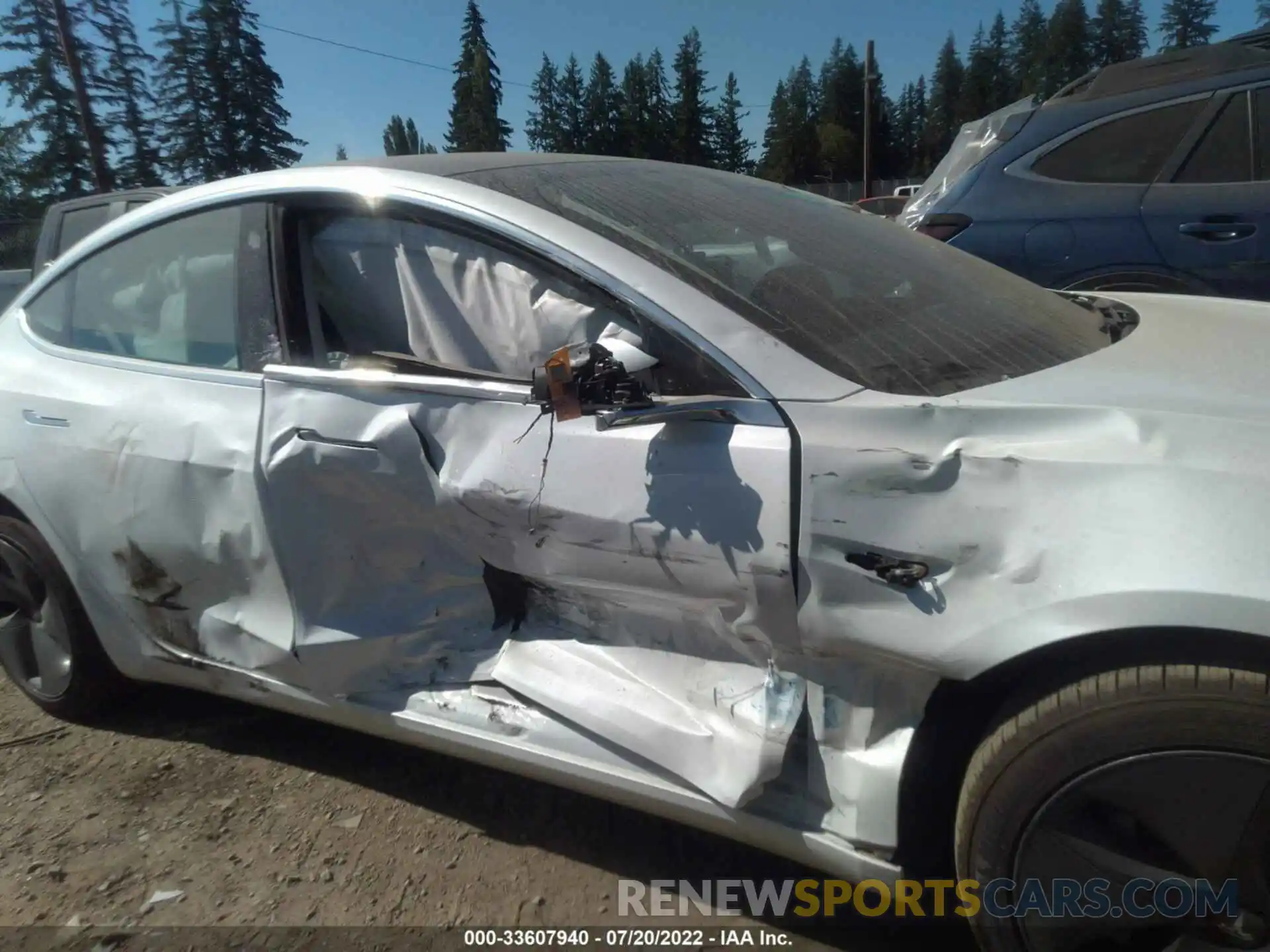 6 Photograph of a damaged car 5YJ3E1EAXLF612931 TESLA MODEL 3 2020