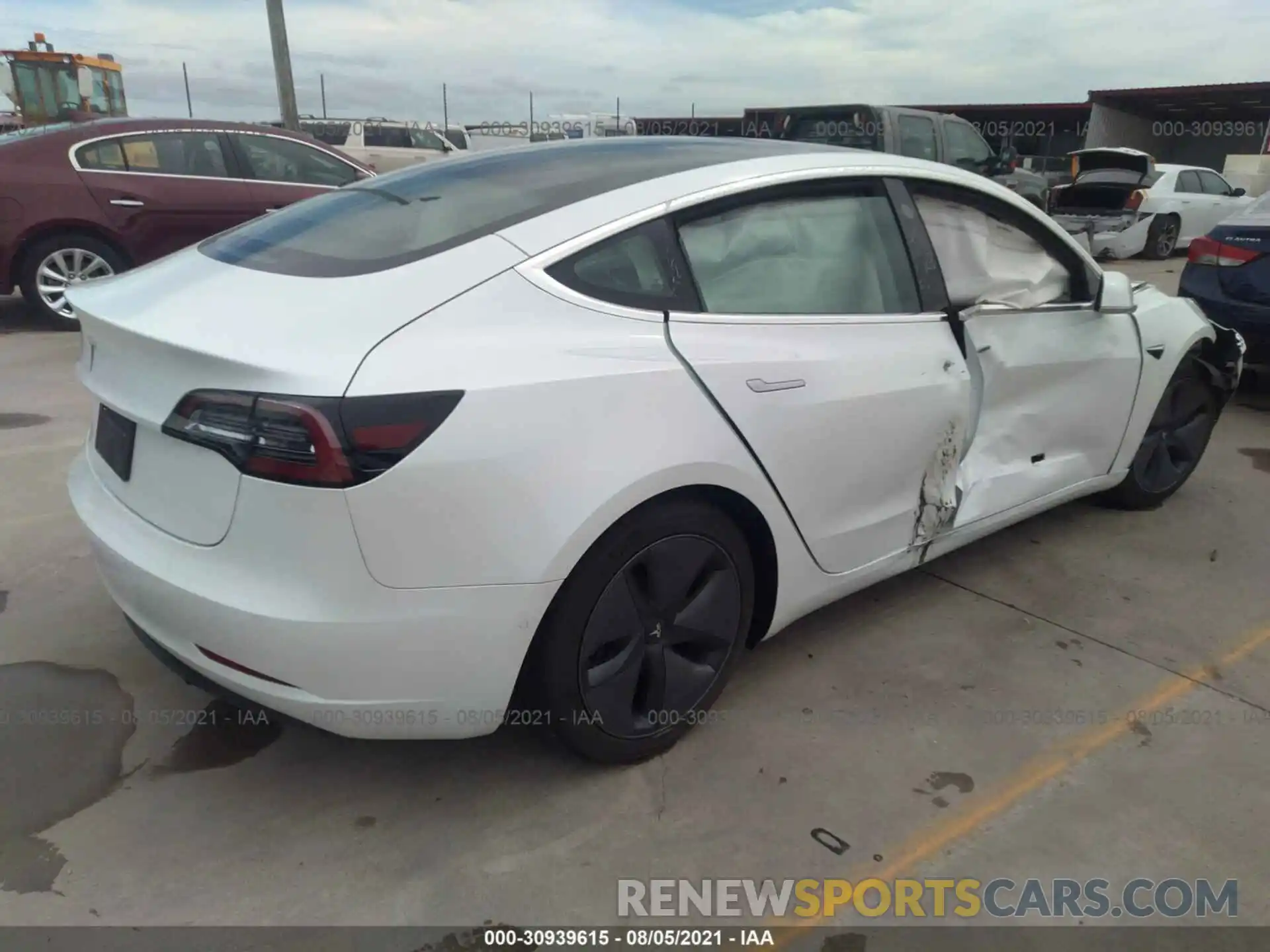 4 Photograph of a damaged car 5YJ3E1EAXLF615585 TESLA MODEL 3 2020