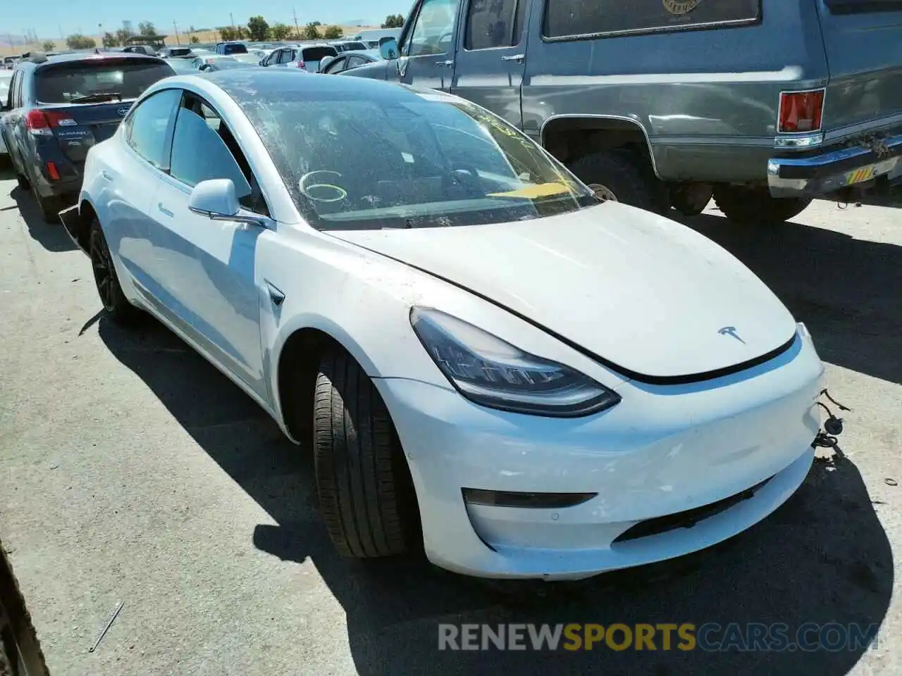 1 Photograph of a damaged car 5YJ3E1EAXLF631804 TESLA MODEL 3 2020