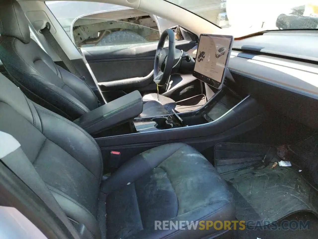 5 Photograph of a damaged car 5YJ3E1EAXLF631804 TESLA MODEL 3 2020