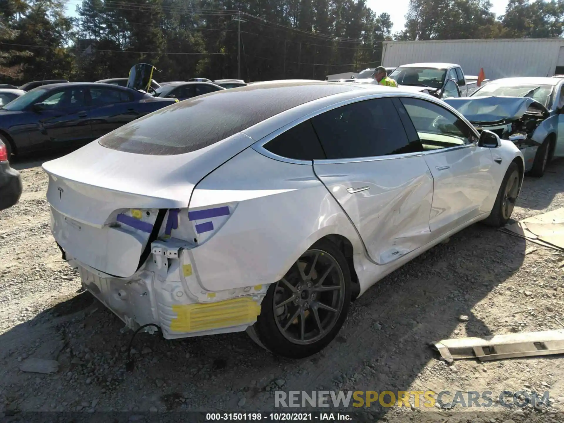 4 Photograph of a damaged car 5YJ3E1EAXLF645203 TESLA MODEL 3 2020