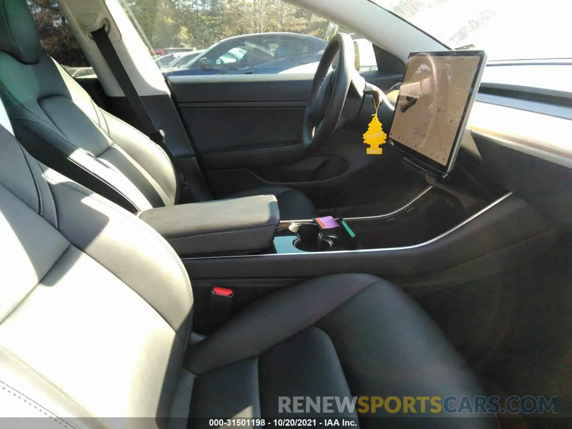 5 Photograph of a damaged car 5YJ3E1EAXLF645203 TESLA MODEL 3 2020