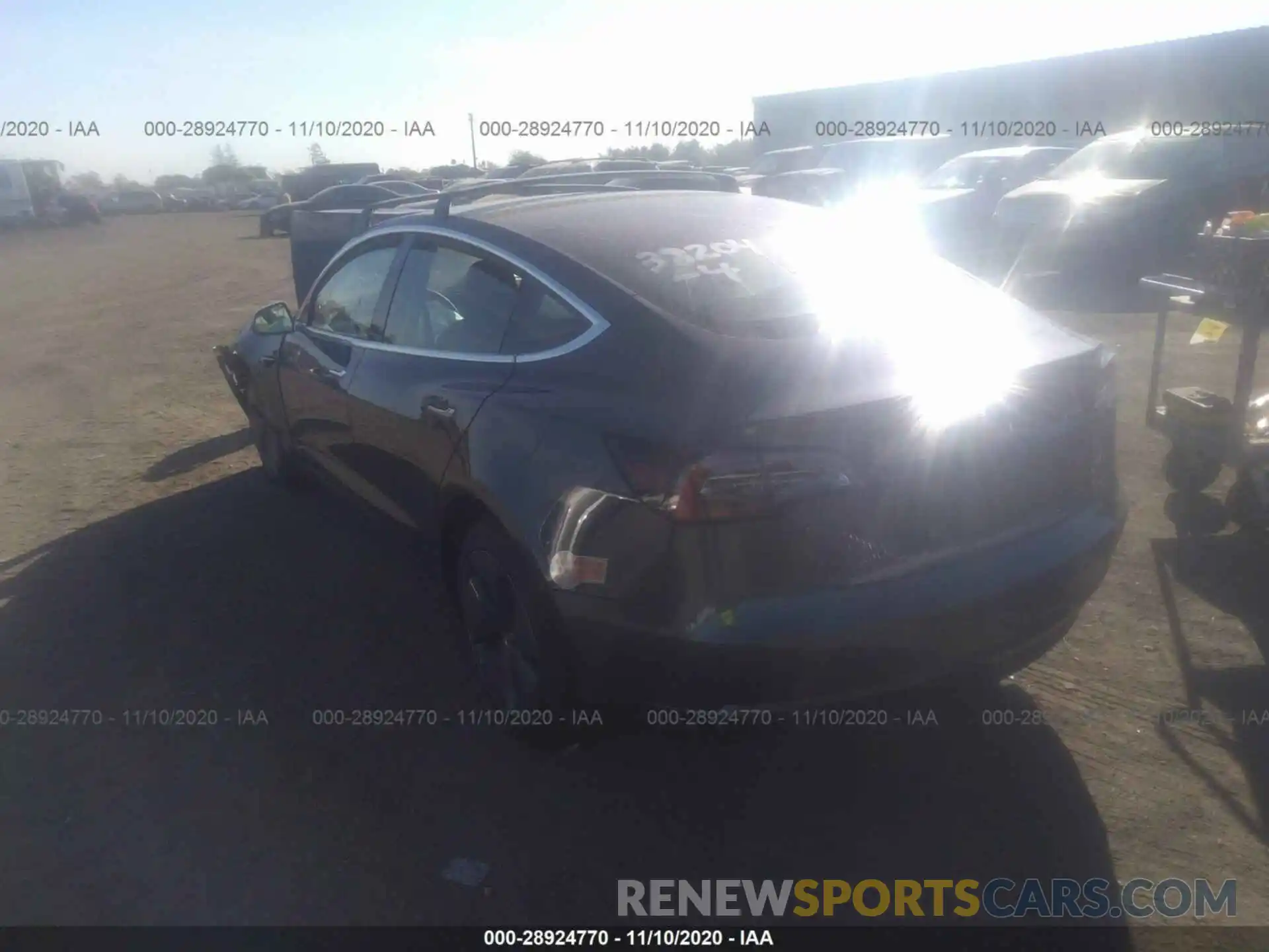 3 Photograph of a damaged car 5YJ3E1EAXLF645637 TESLA MODEL 3 2020