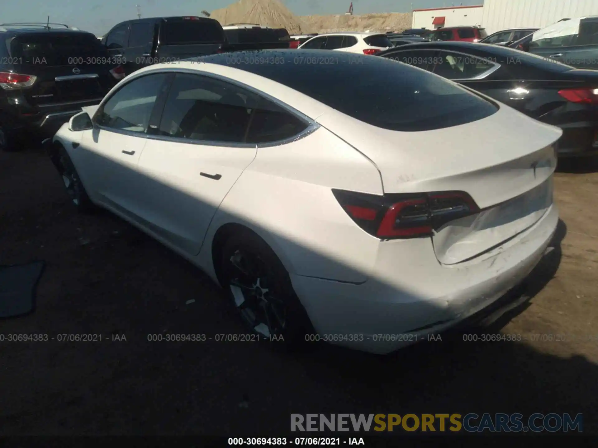 3 Photograph of a damaged car 5YJ3E1EAXLF659179 TESLA MODEL 3 2020