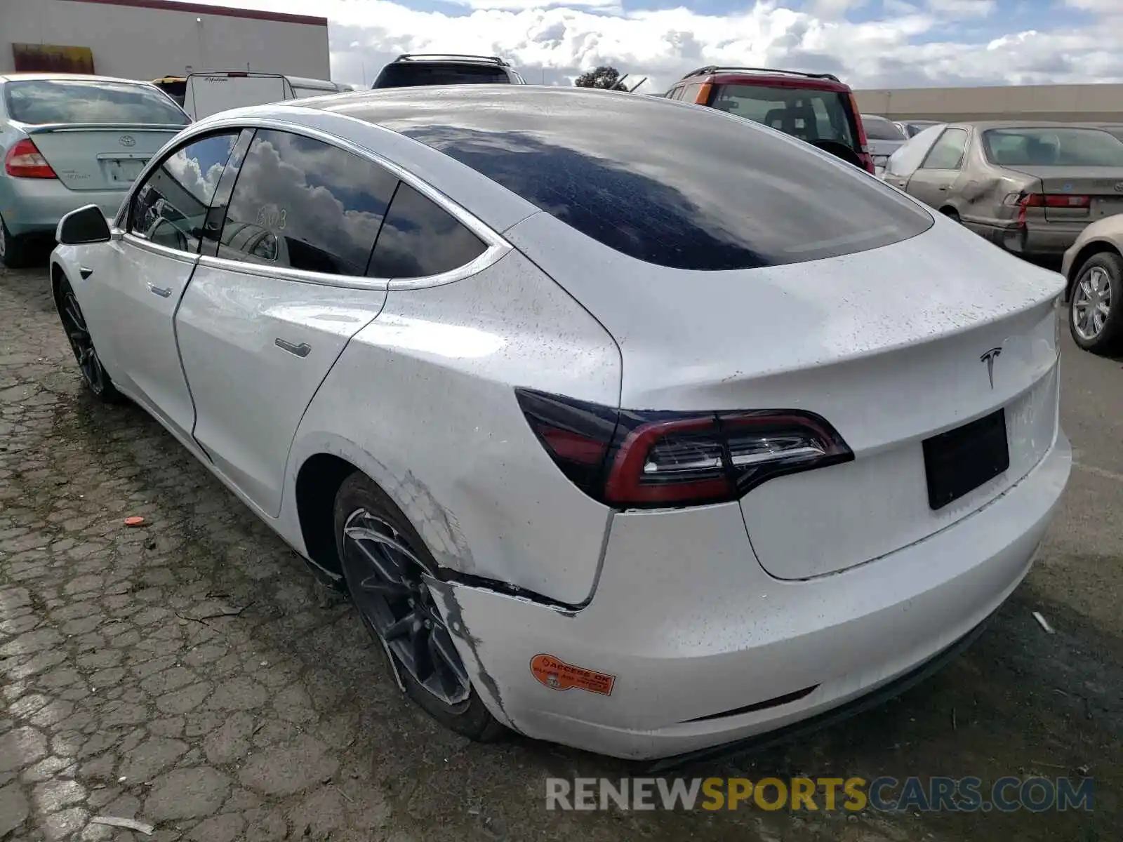 3 Фотография поврежденного автомобиля 5YJ3E1EAXLF706520 TESLA MODEL 3 2020