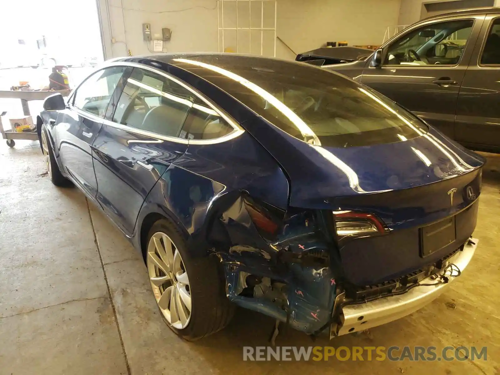 3 Photograph of a damaged car 5YJ3E1EAXLF708932 TESLA MODEL 3 2020