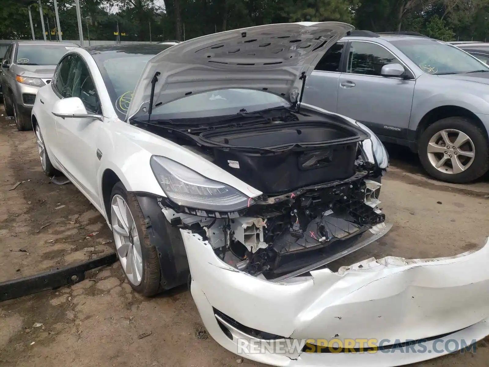 1 Photograph of a damaged car 5YJ3E1EAXLF709241 TESLA MODEL 3 2020