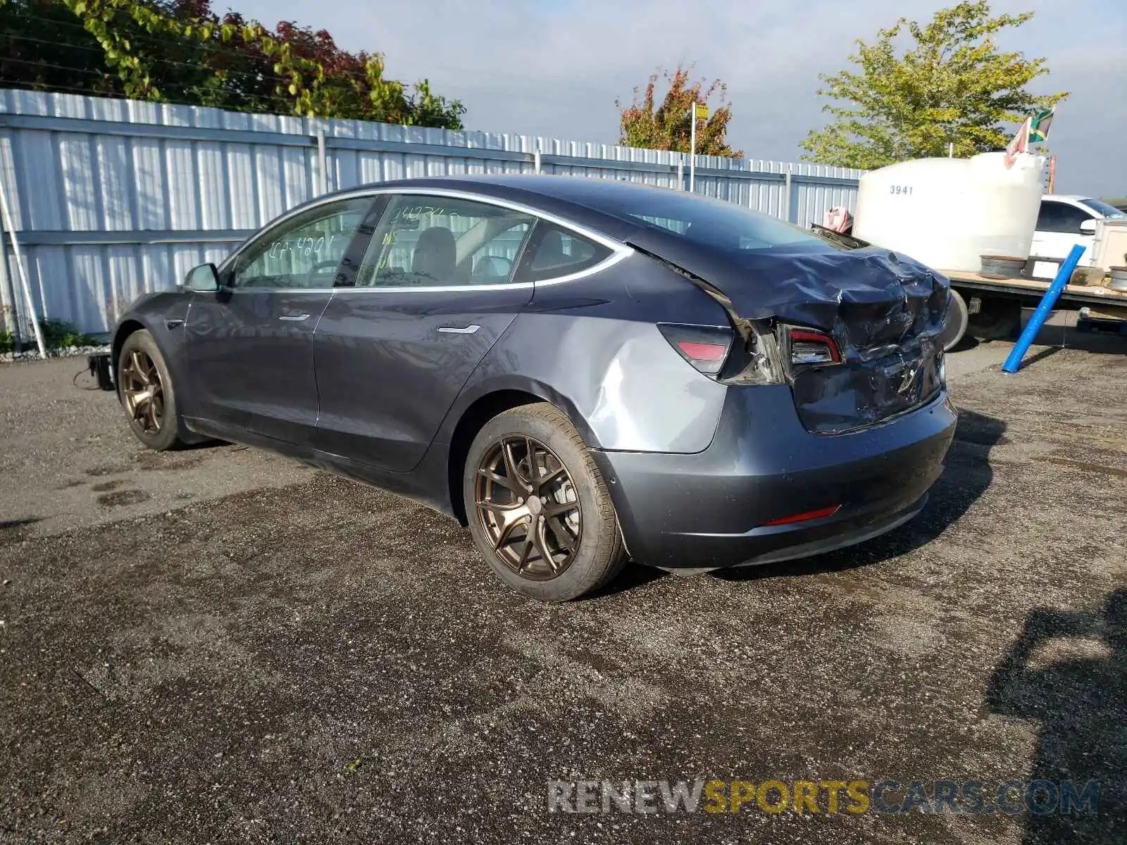 3 Photograph of a damaged car 5YJ3E1EAXLF733779 TESLA MODEL 3 2020