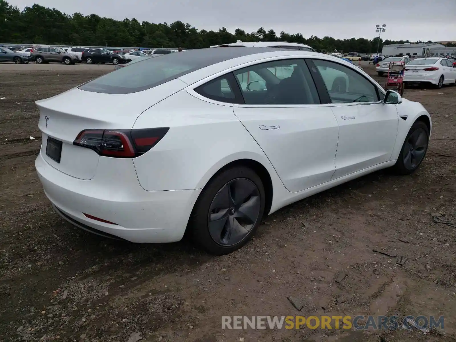 4 Фотография поврежденного автомобиля 5YJ3E1EAXLF736990 TESLA MODEL 3 2020