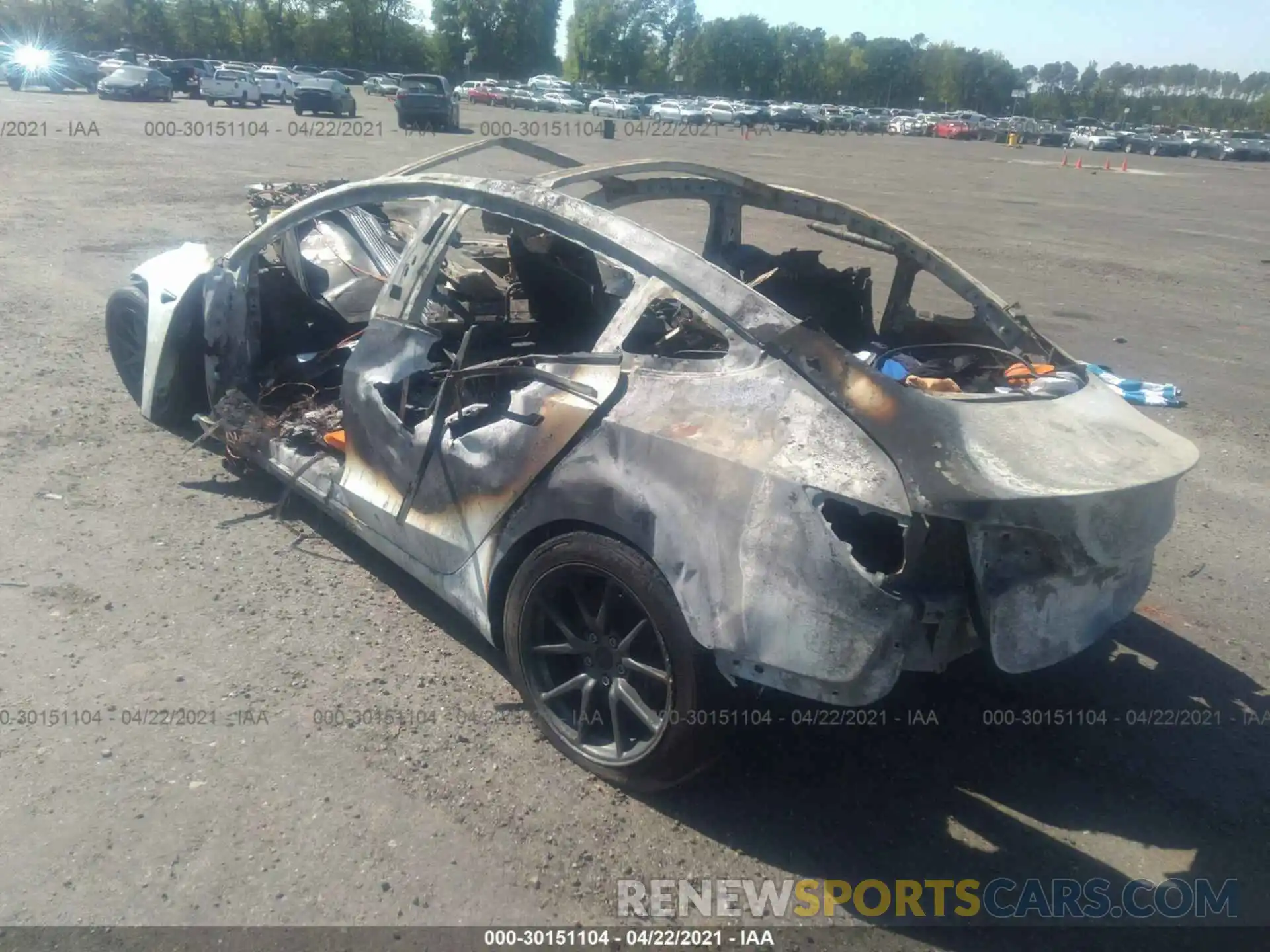 3 Photograph of a damaged car 5YJ3E1EAXLF737038 TESLA MODEL 3 2020