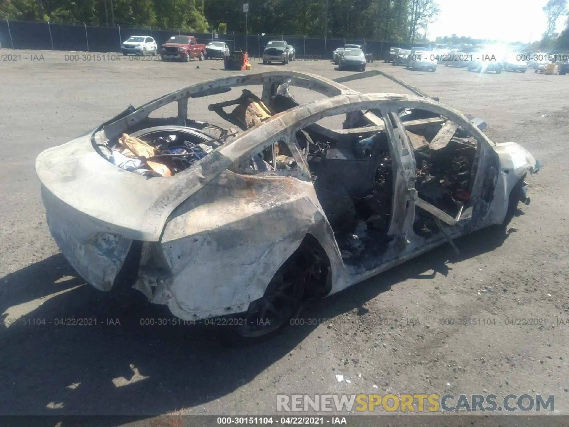 4 Photograph of a damaged car 5YJ3E1EAXLF737038 TESLA MODEL 3 2020