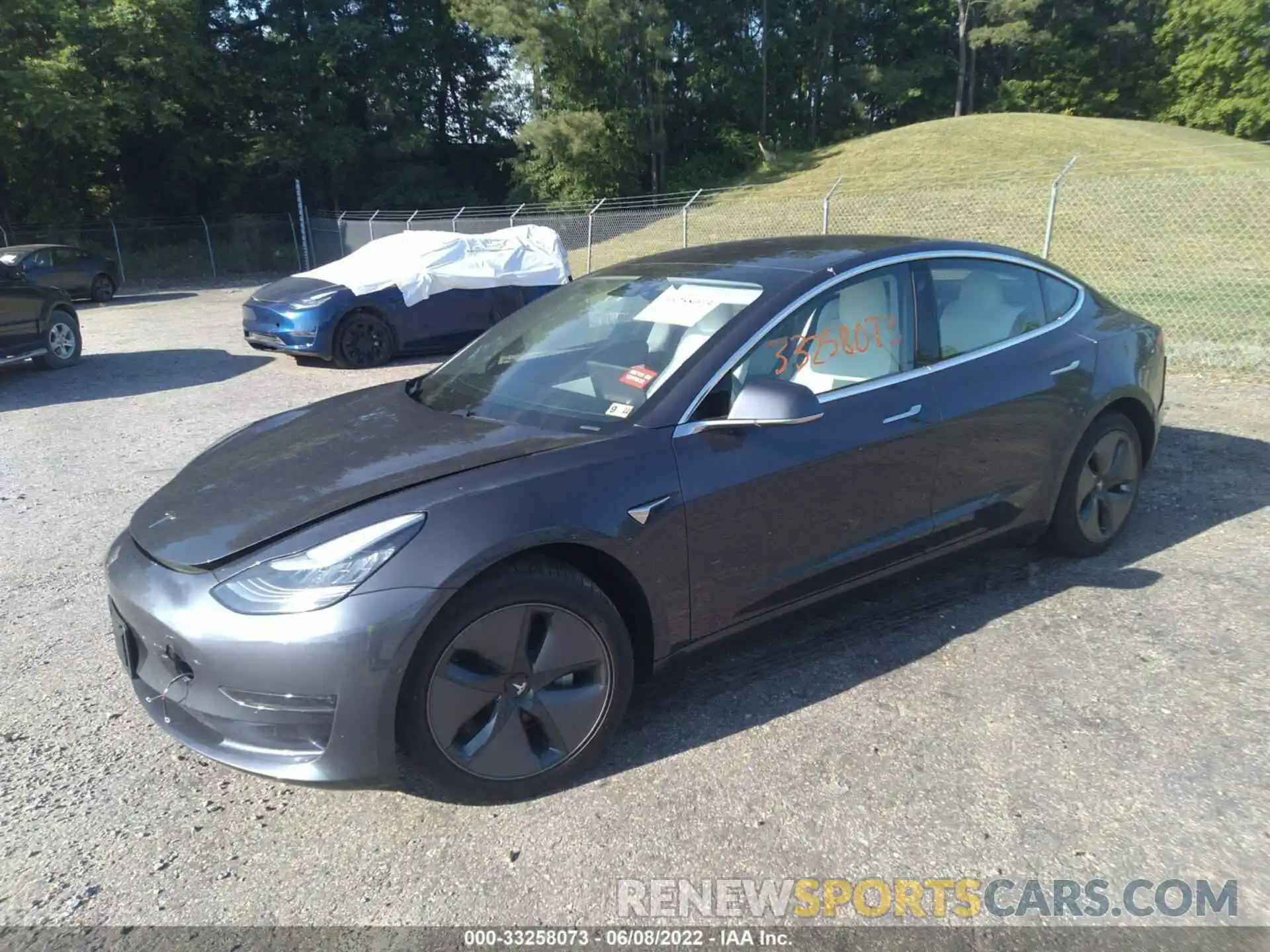 2 Фотография поврежденного автомобиля 5YJ3E1EAXLF785820 TESLA MODEL 3 2020