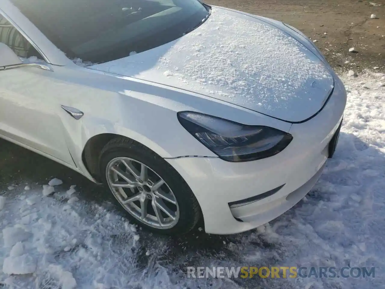 9 Photograph of a damaged car 5YJ3E1EAXLF797028 TESLA MODEL 3 2020