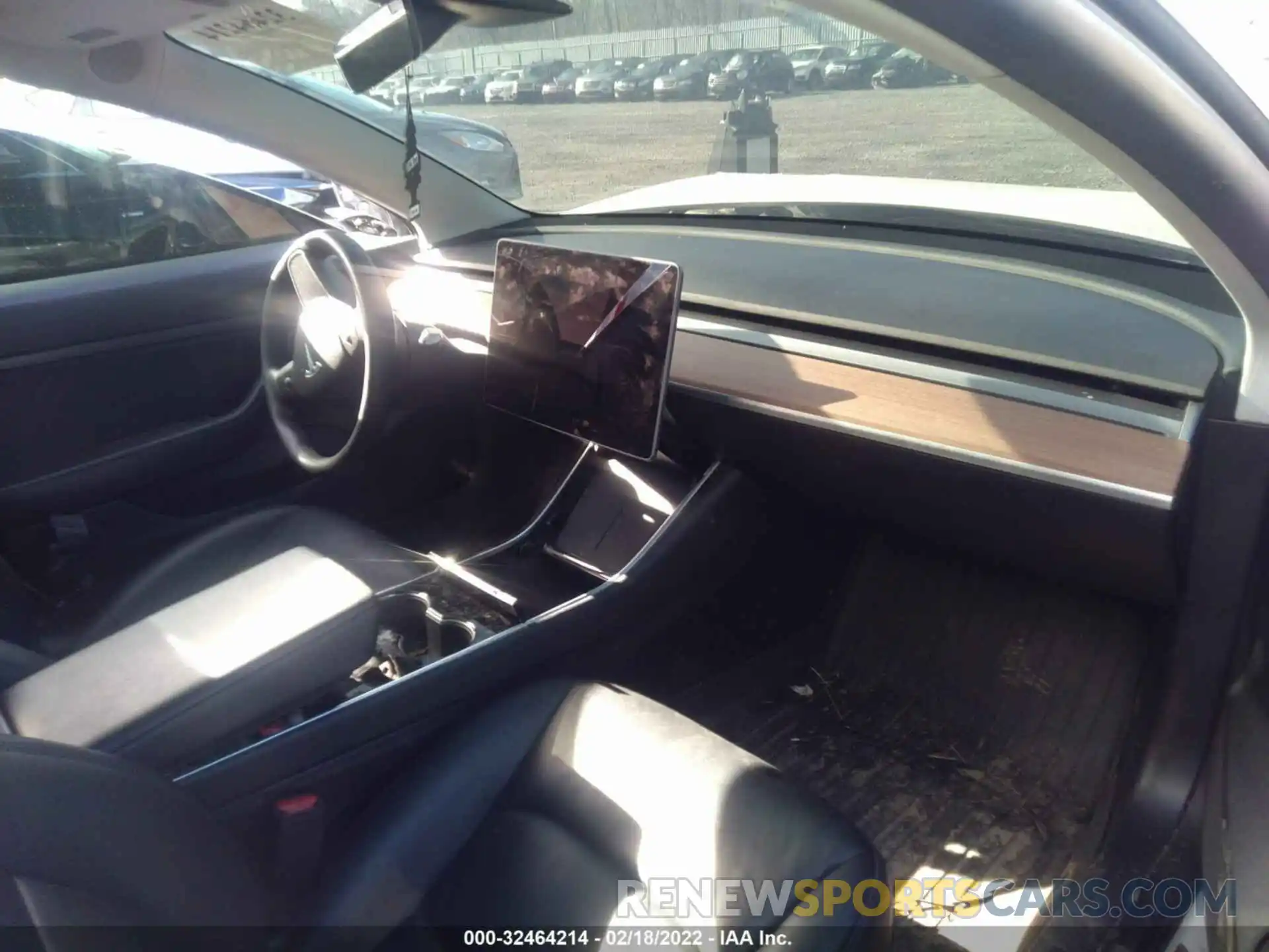 5 Photograph of a damaged car 5YJ3E1EAXLF797210 TESLA MODEL 3 2020