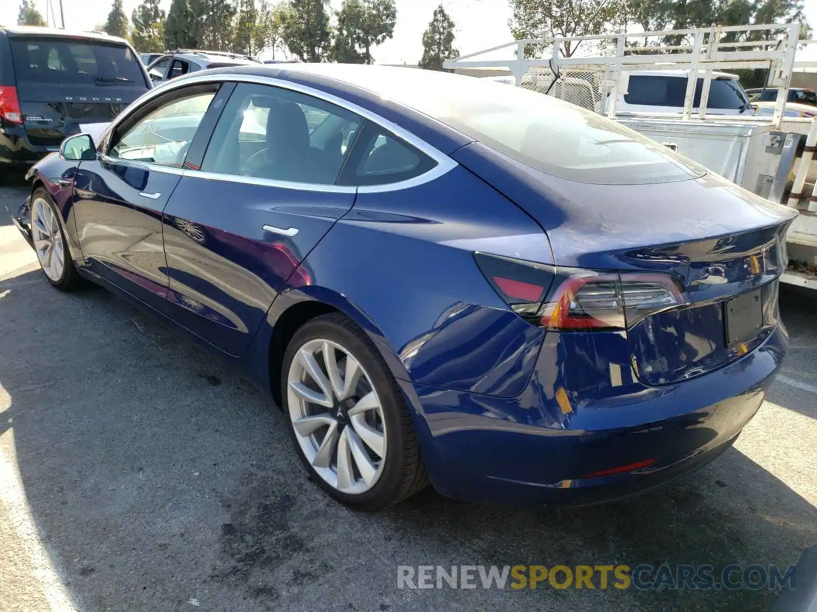 3 Photograph of a damaged car 5YJ3E1EAXLF802339 TESLA MODEL 3 2020