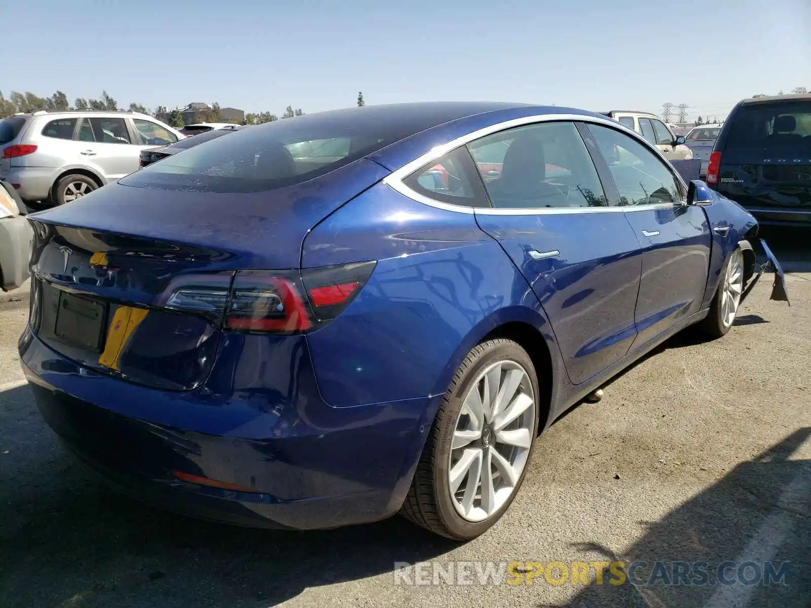 4 Фотография поврежденного автомобиля 5YJ3E1EAXLF802339 TESLA MODEL 3 2020