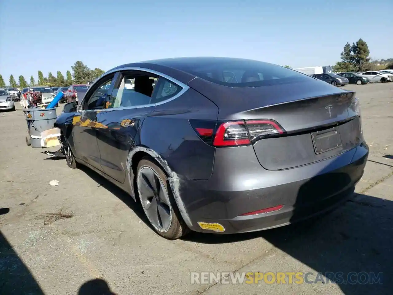 3 Photograph of a damaged car 5YJ3E1EAXLF807346 TESLA MODEL 3 2020