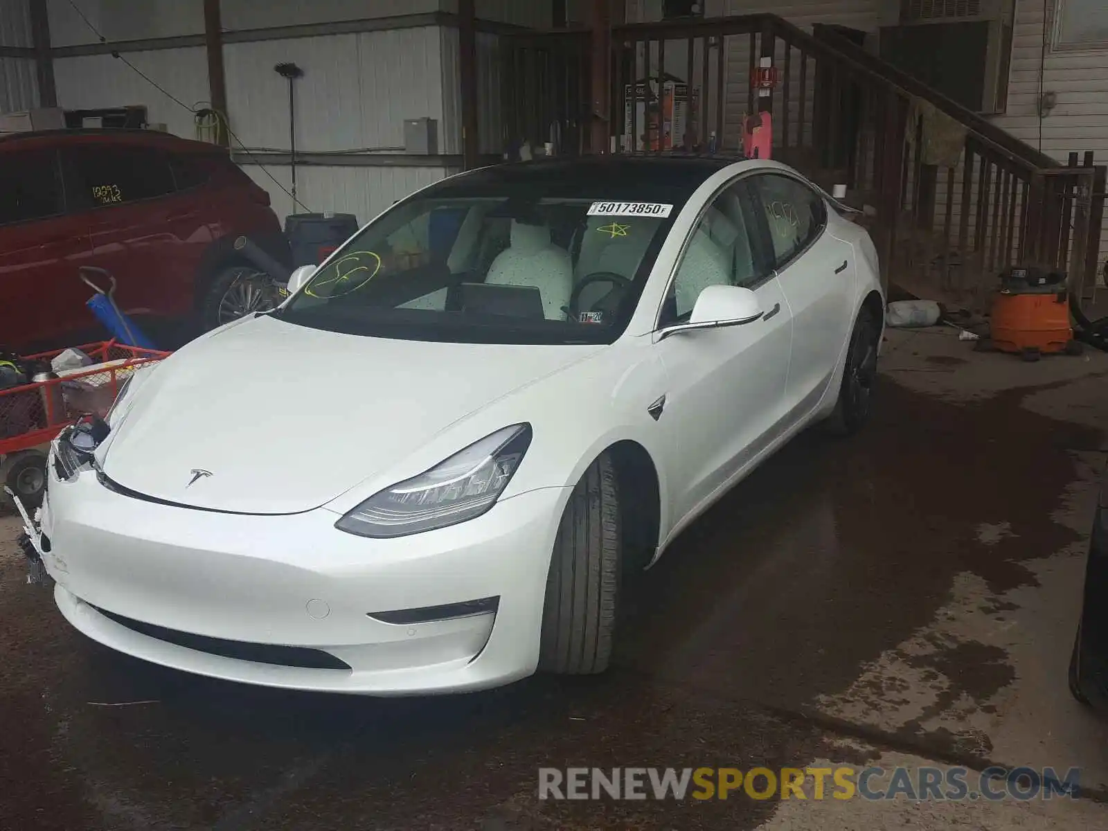 2 Photograph of a damaged car 5YJ3E1EB0LF525483 TESLA MODEL 3 2020