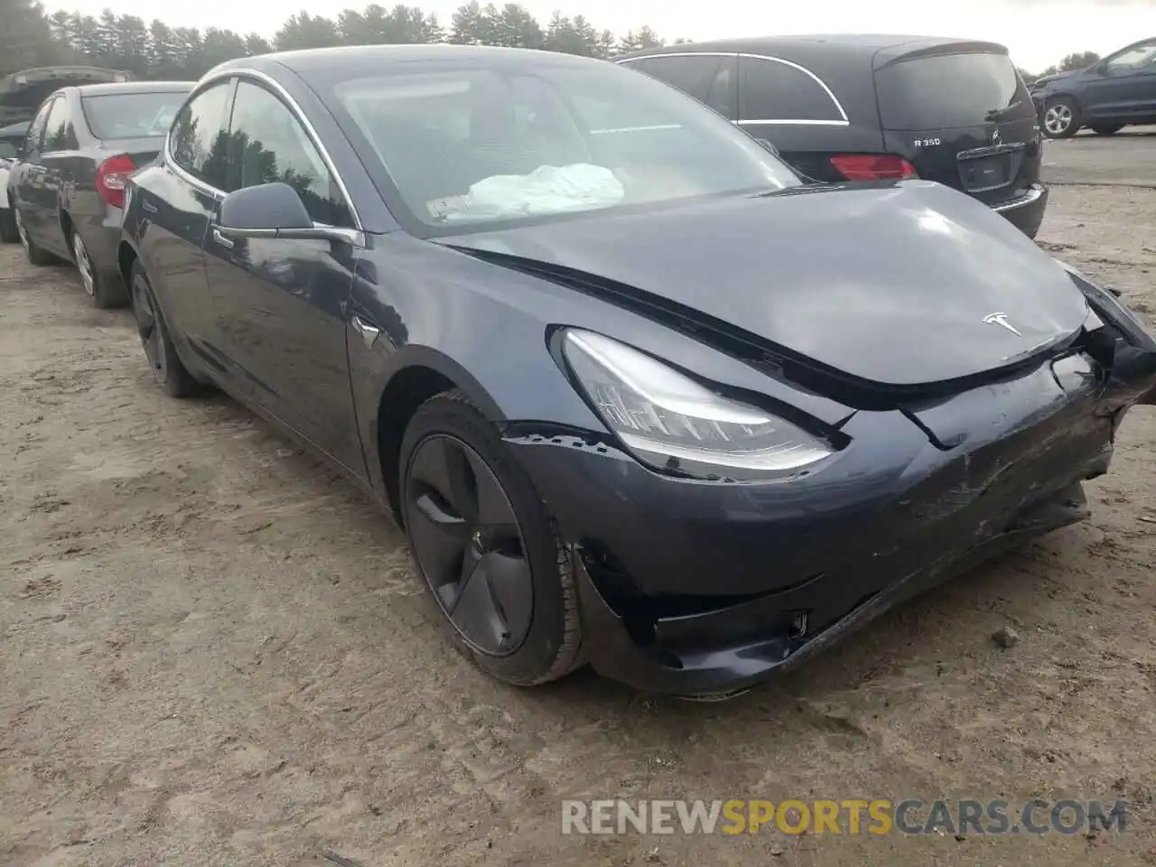 1 Photograph of a damaged car 5YJ3E1EB0LF616124 TESLA MODEL 3 2020