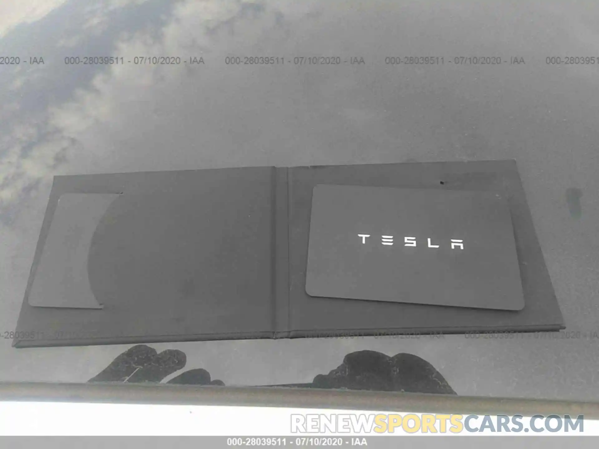 11 Photograph of a damaged car 5YJ3E1EB0LF621176 TESLA MODEL 3 2020