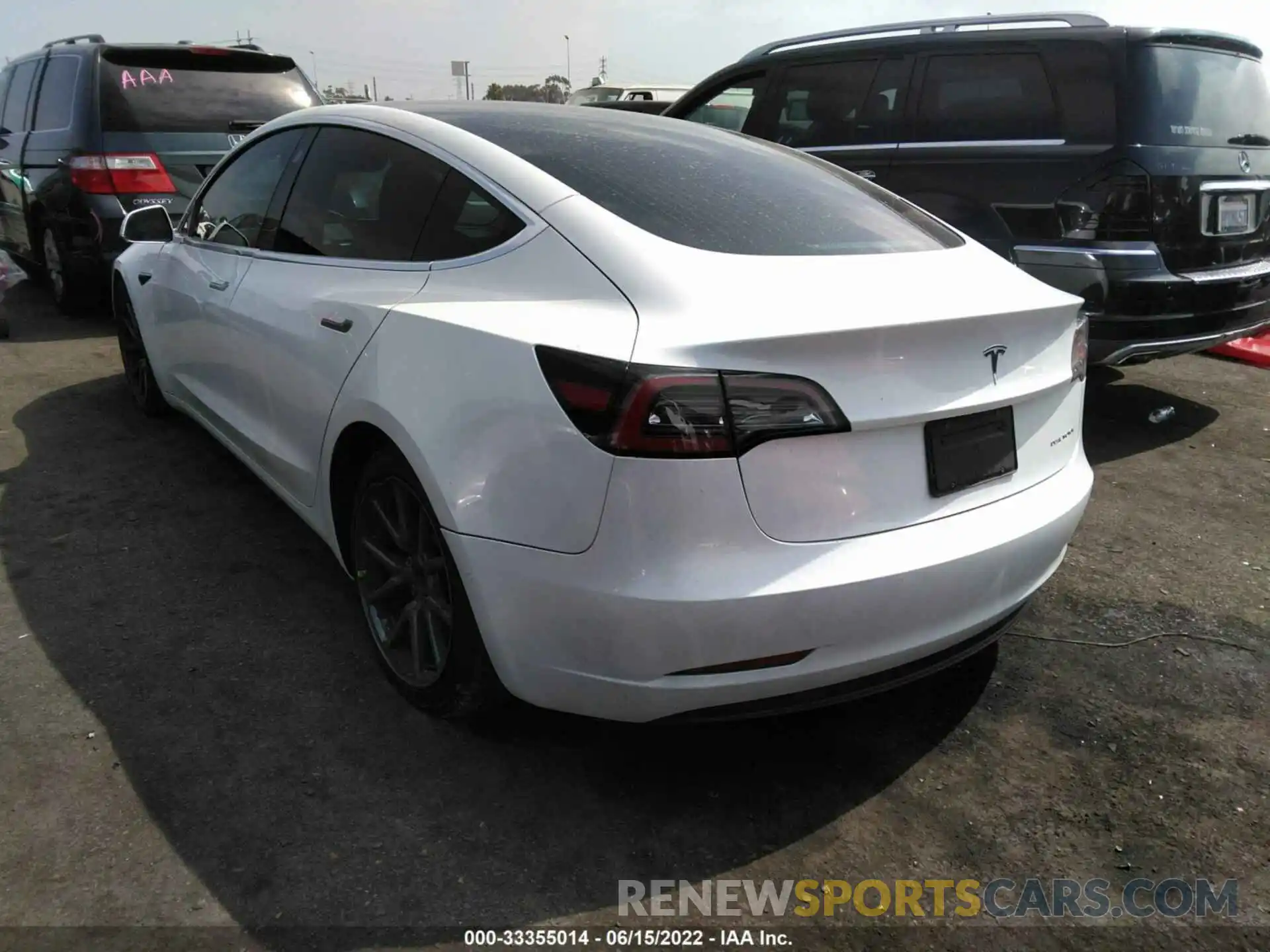 3 Photograph of a damaged car 5YJ3E1EB0LF636910 TESLA MODEL 3 2020