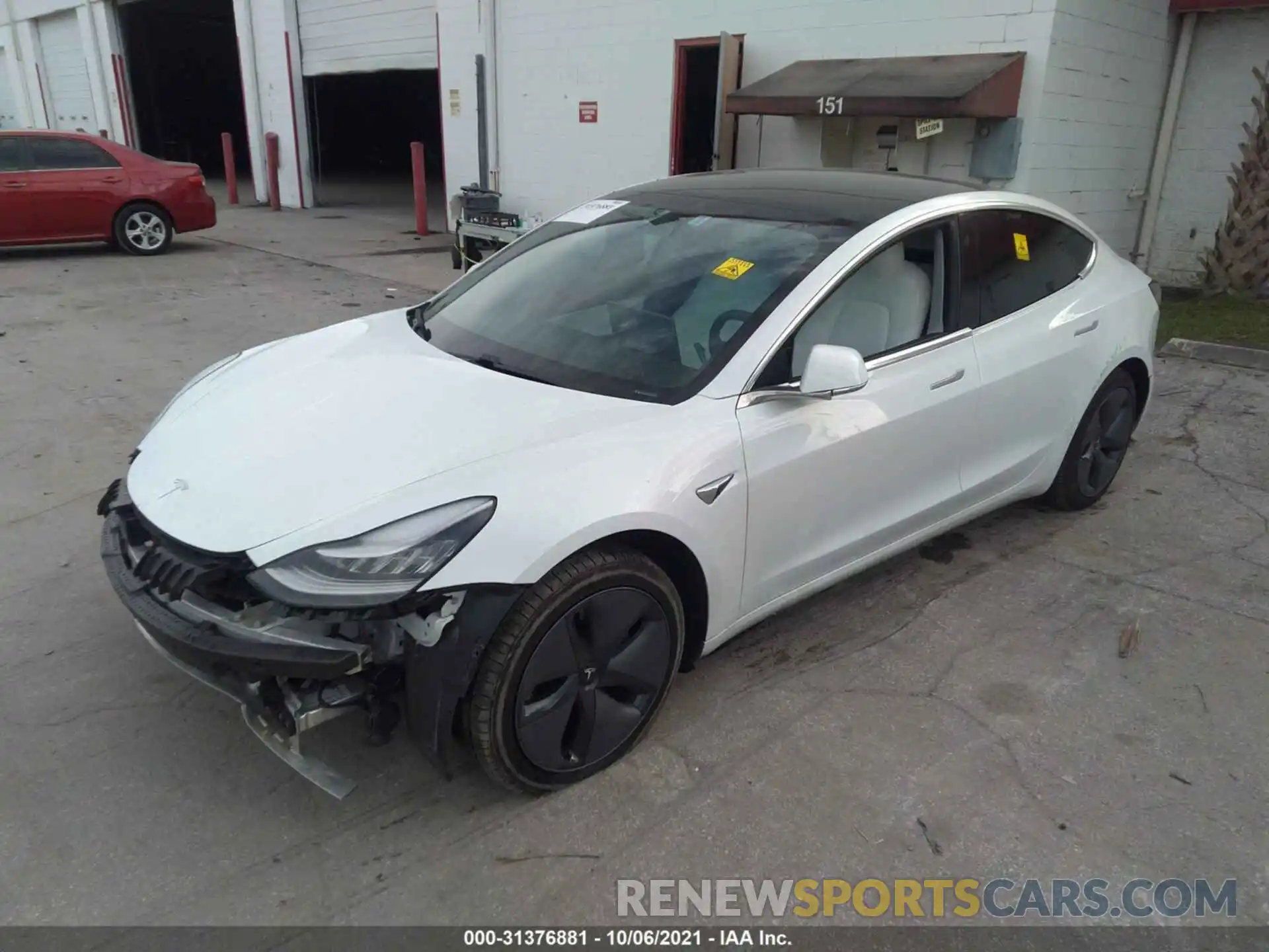 2 Photograph of a damaged car 5YJ3E1EB0LF639712 TESLA MODEL 3 2020