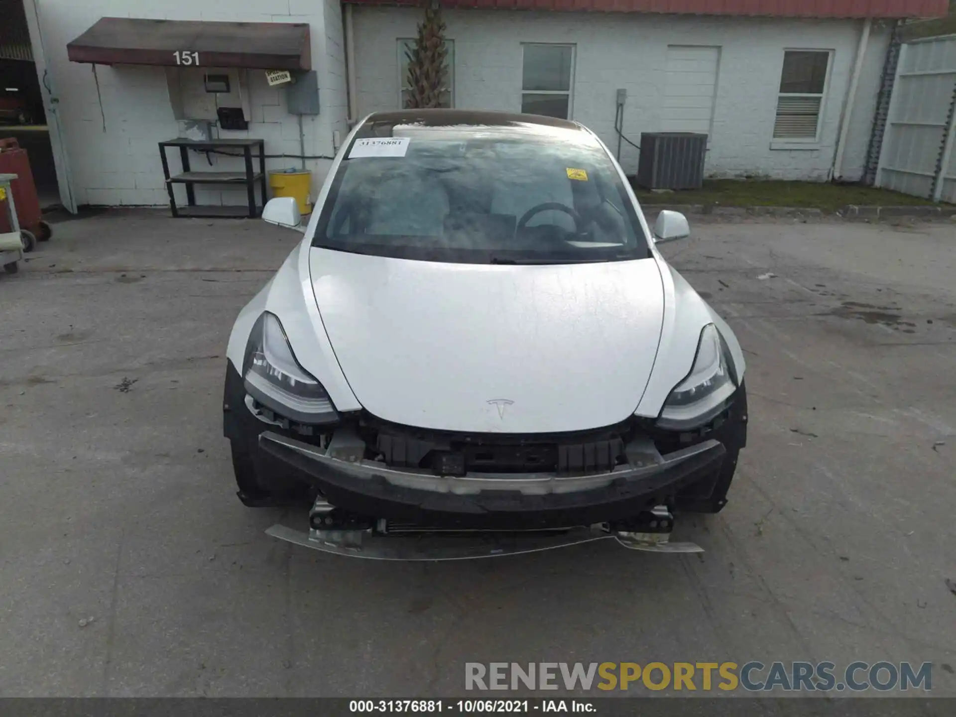 6 Photograph of a damaged car 5YJ3E1EB0LF639712 TESLA MODEL 3 2020