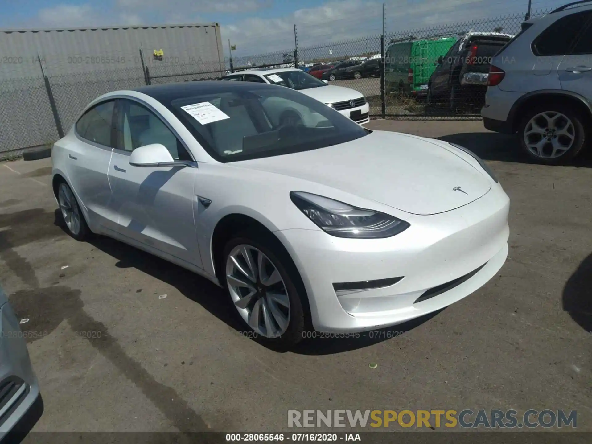 1 Photograph of a damaged car 5YJ3E1EB0LF640522 TESLA MODEL 3 2020