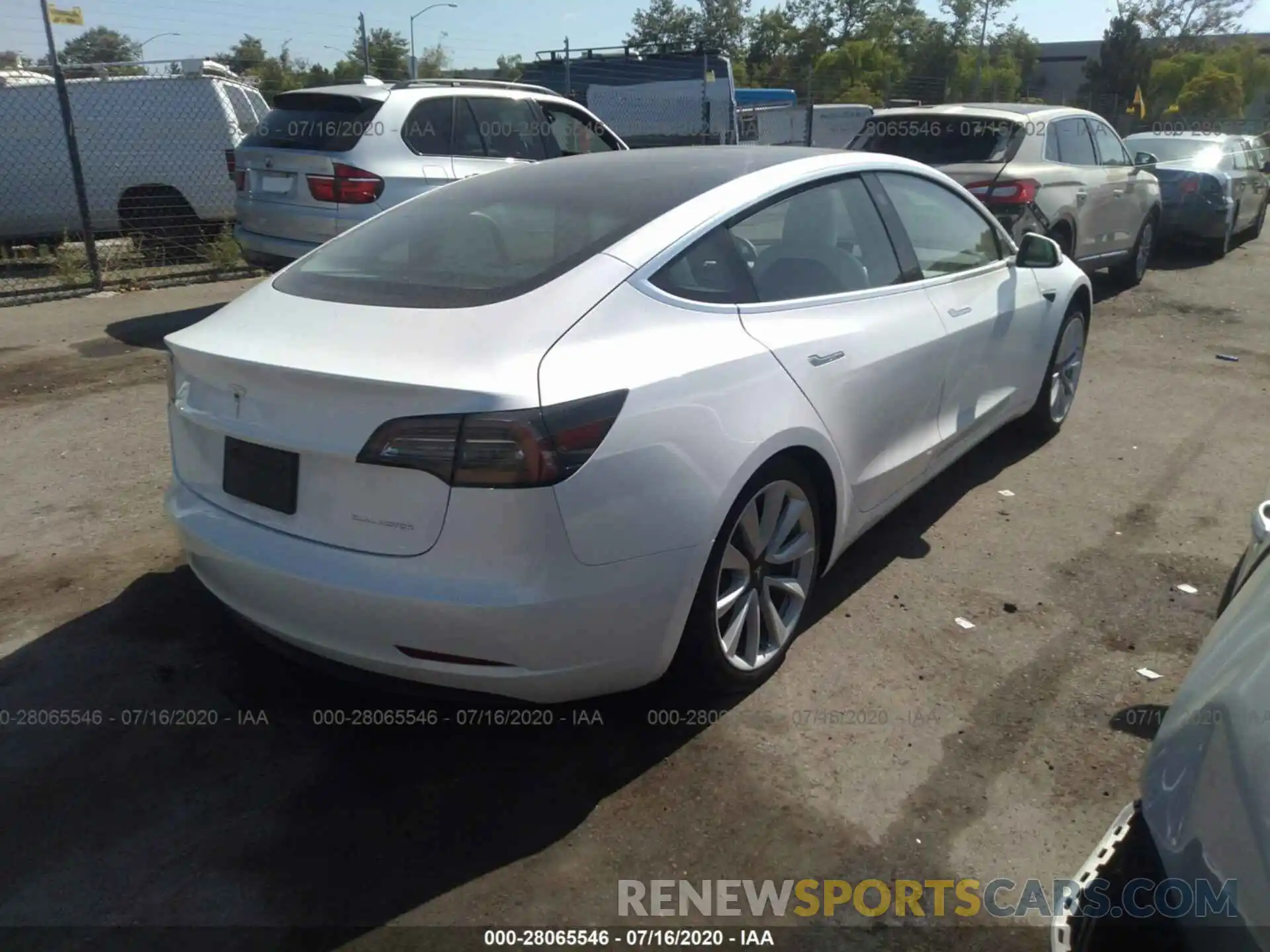 4 Photograph of a damaged car 5YJ3E1EB0LF640522 TESLA MODEL 3 2020