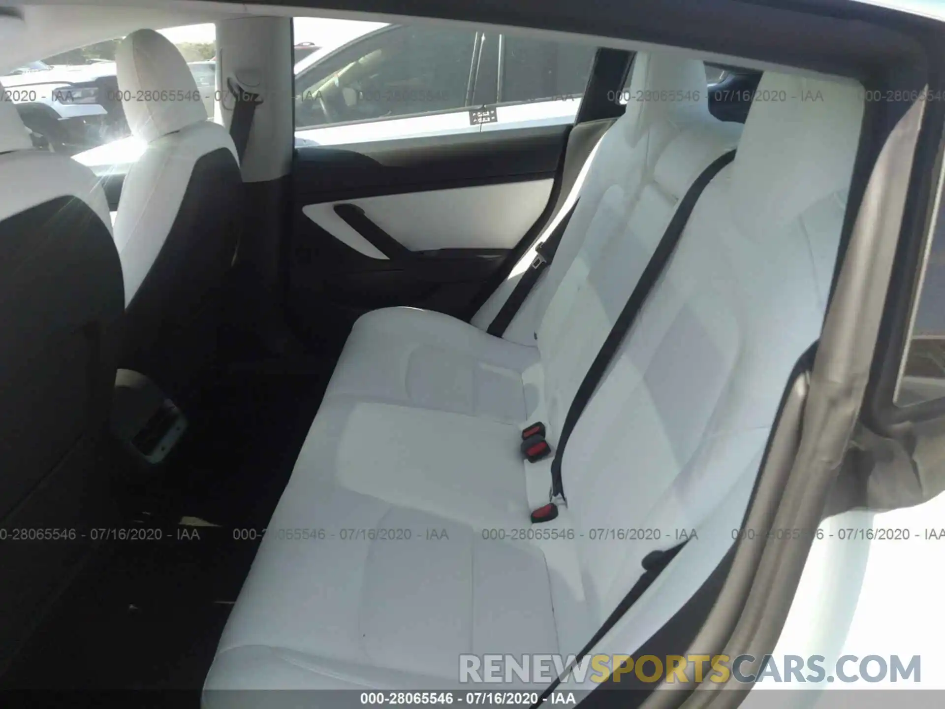 8 Photograph of a damaged car 5YJ3E1EB0LF640522 TESLA MODEL 3 2020