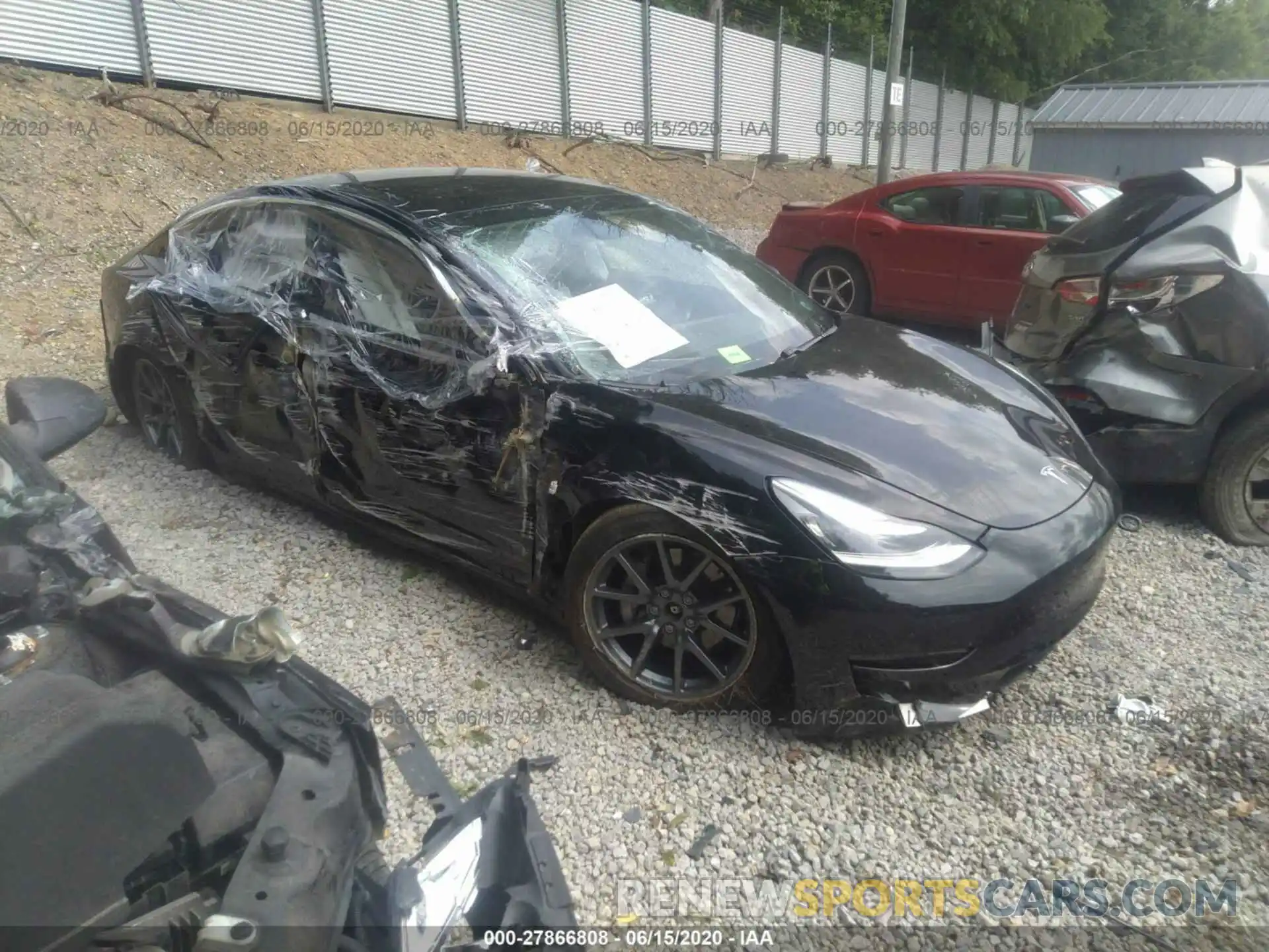 1 Photograph of a damaged car 5YJ3E1EB0LF663105 TESLA MODEL 3 2020