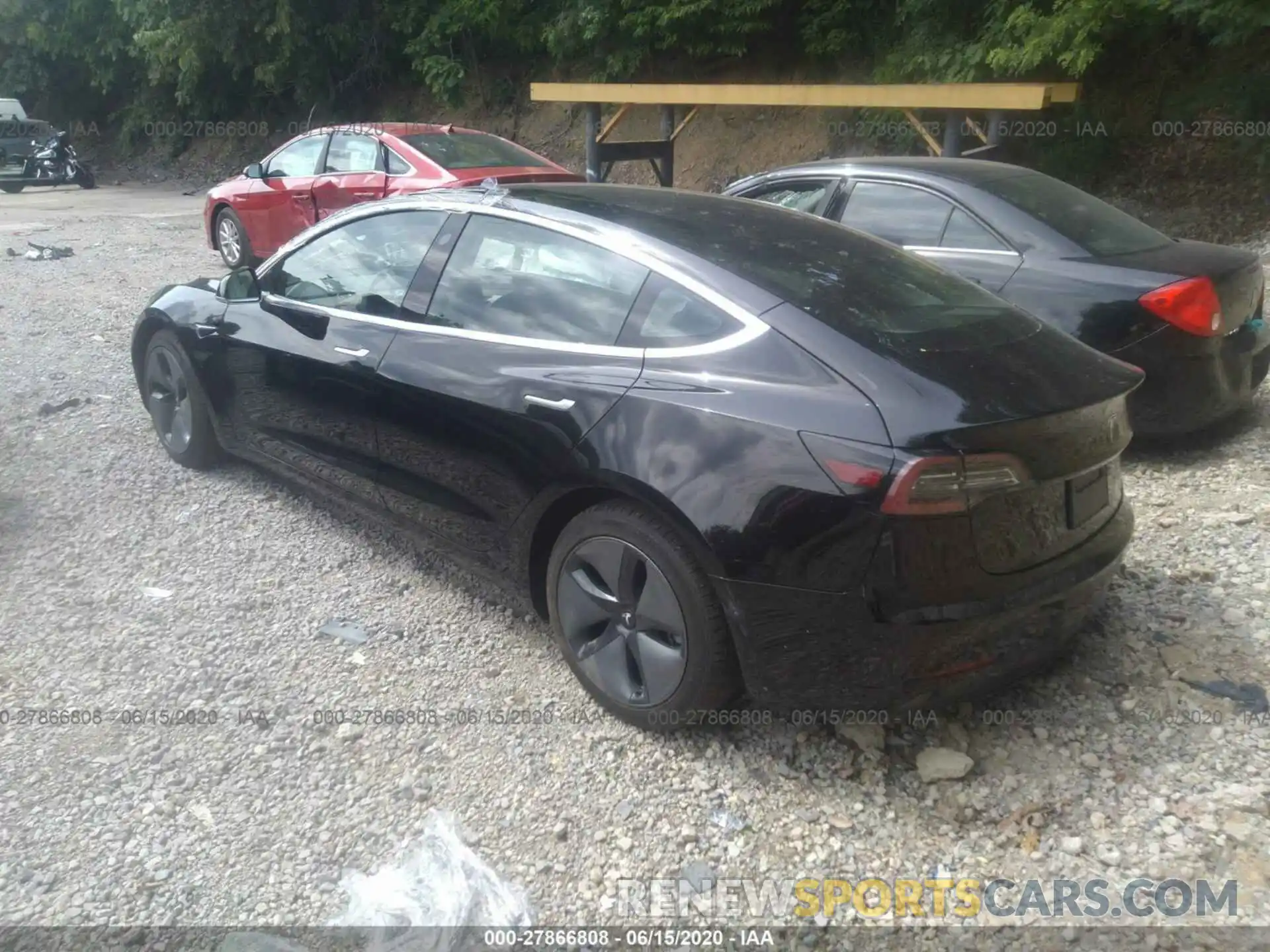 3 Photograph of a damaged car 5YJ3E1EB0LF663105 TESLA MODEL 3 2020