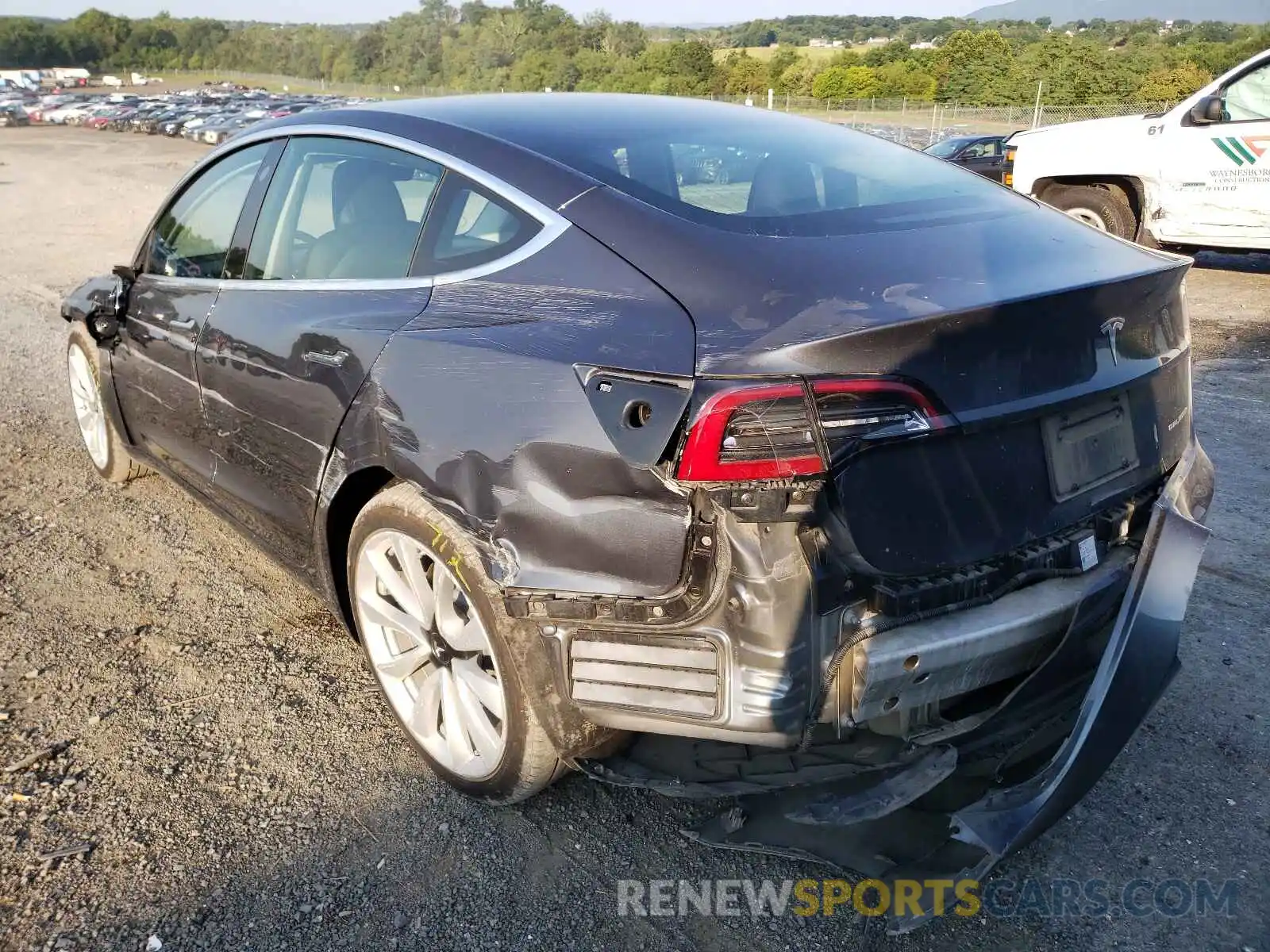 3 Photograph of a damaged car 5YJ3E1EB0LF666568 TESLA MODEL 3 2020