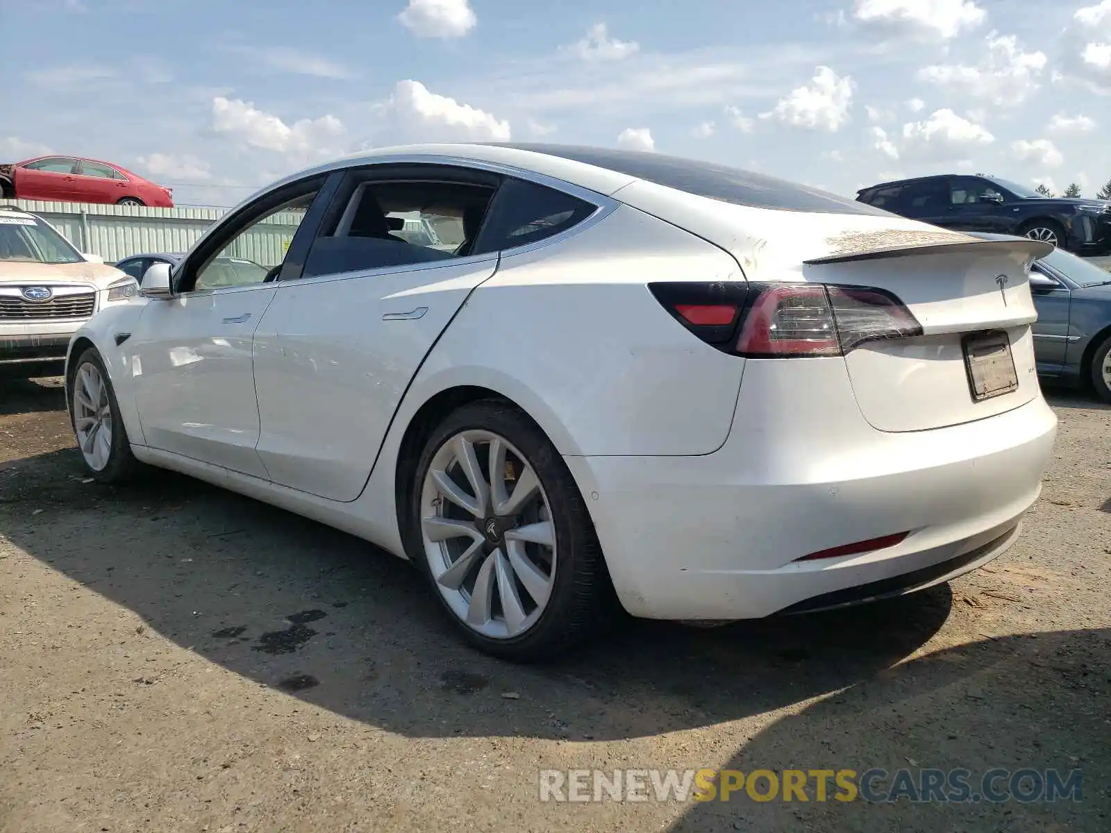 3 Photograph of a damaged car 5YJ3E1EB0LF667364 TESLA MODEL 3 2020