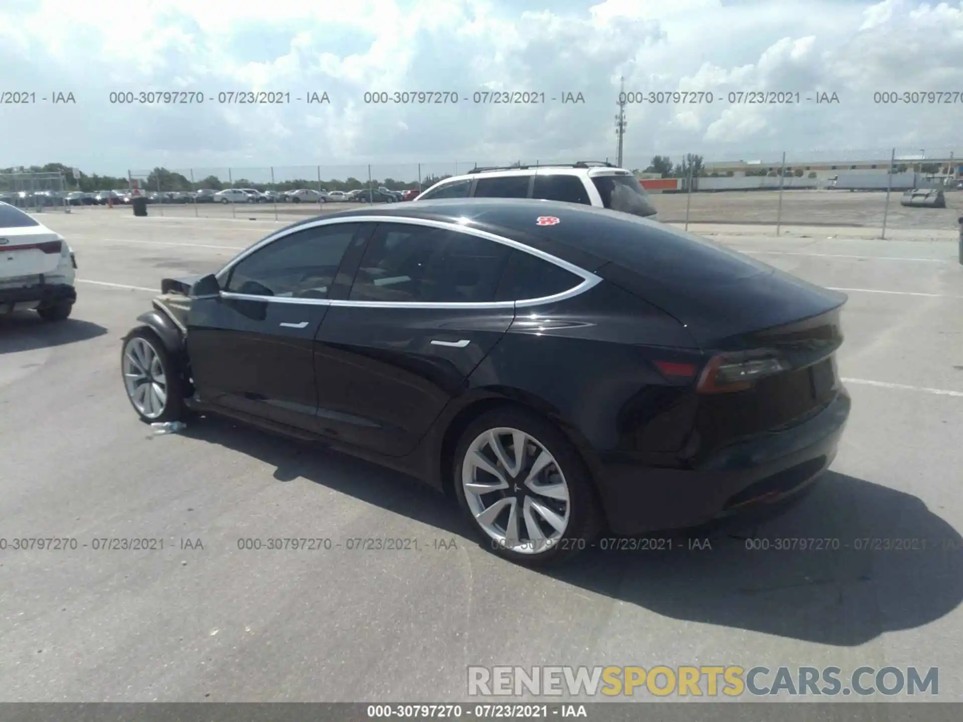 3 Photograph of a damaged car 5YJ3E1EB0LF668577 TESLA MODEL 3 2020