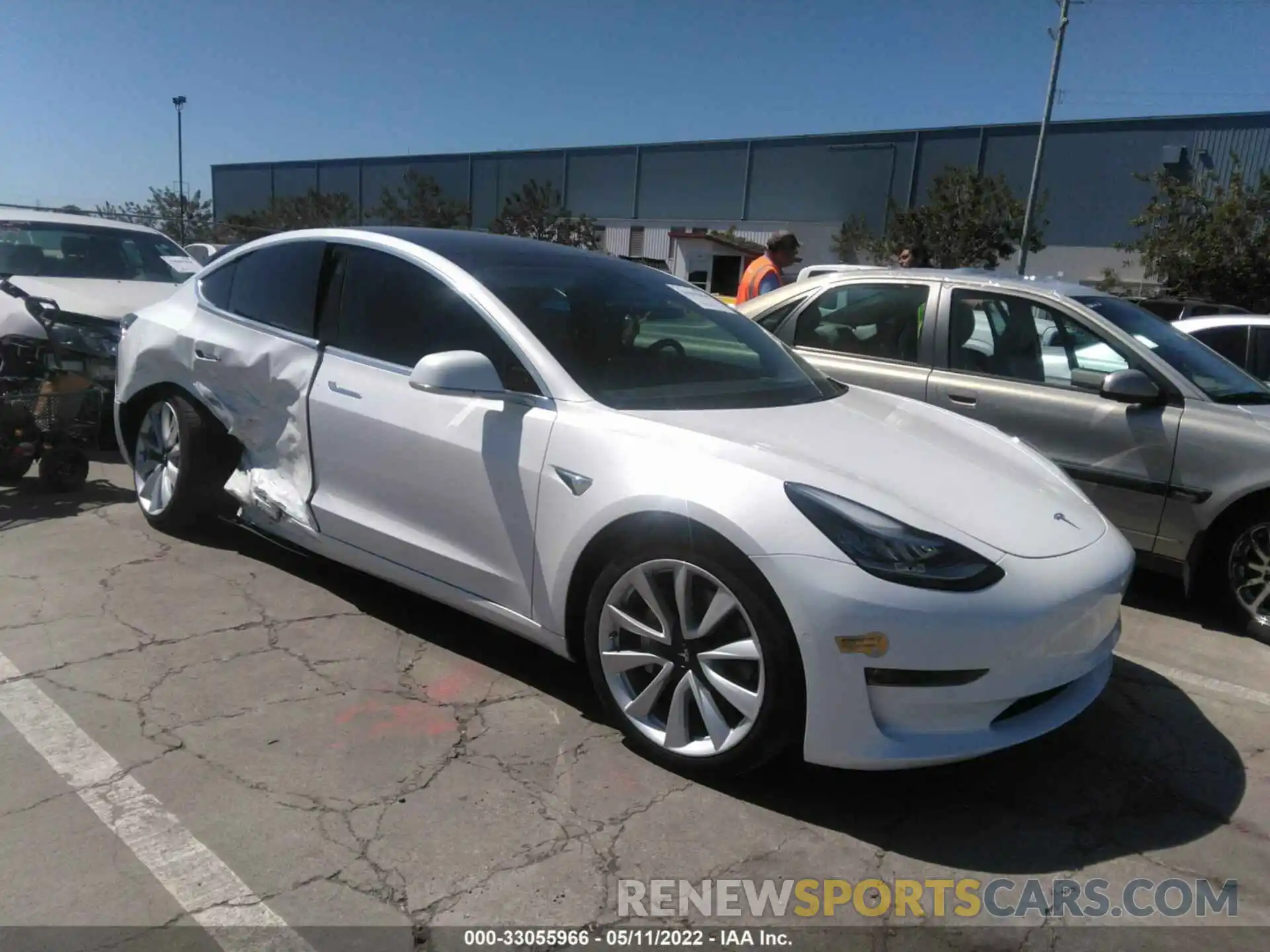 1 Фотография поврежденного автомобиля 5YJ3E1EB0LF712402 TESLA MODEL 3 2020