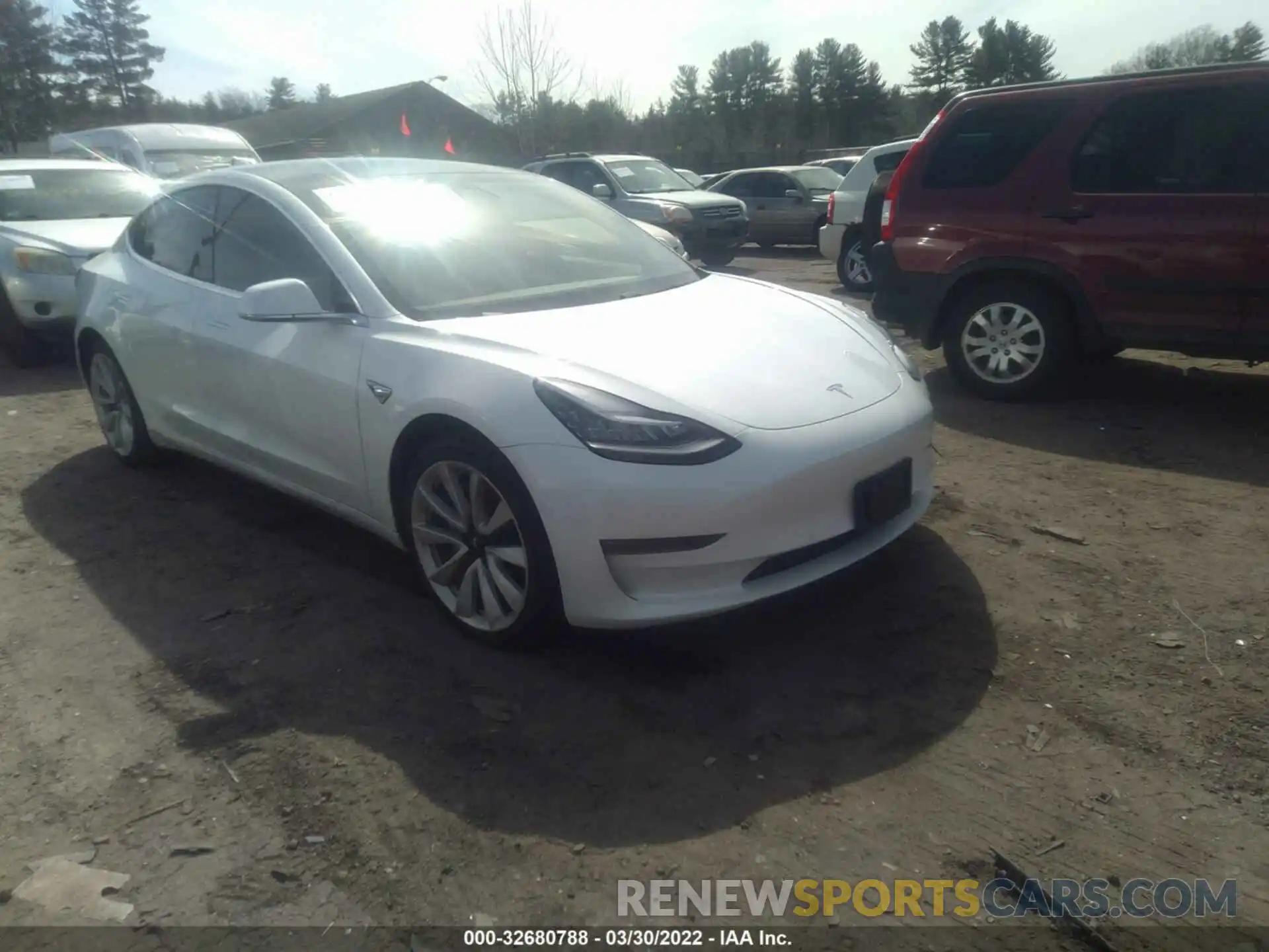 1 Photograph of a damaged car 5YJ3E1EB0LF712934 TESLA MODEL 3 2020