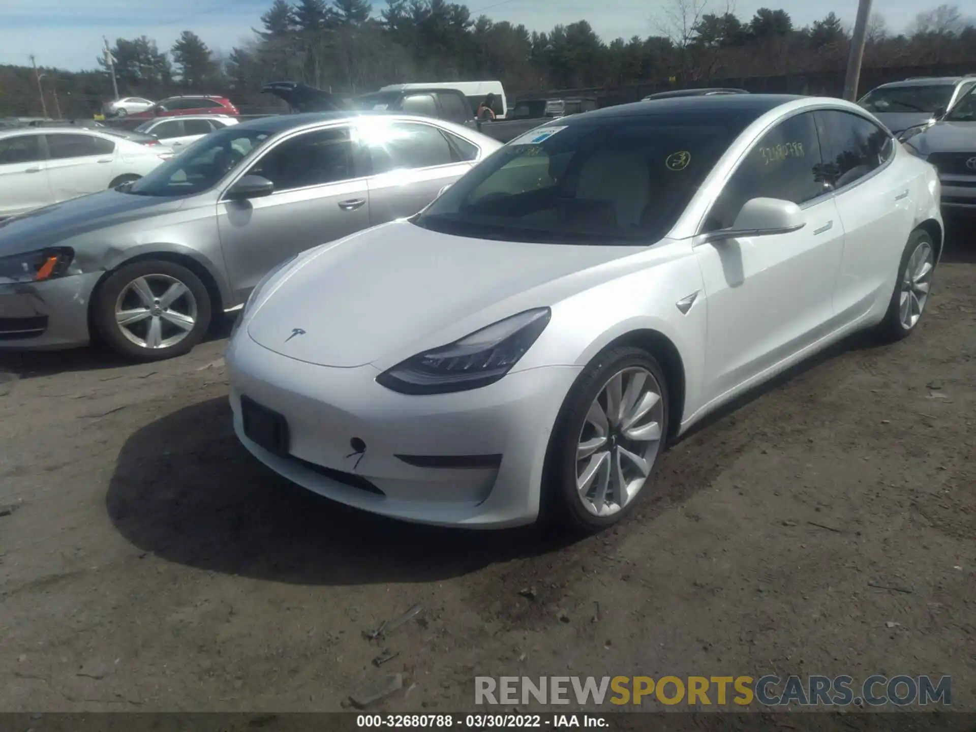 2 Photograph of a damaged car 5YJ3E1EB0LF712934 TESLA MODEL 3 2020