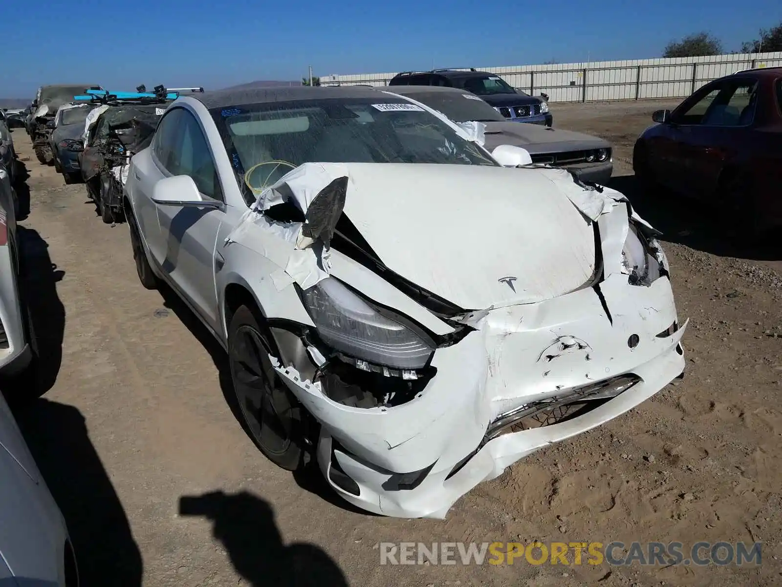 1 Photograph of a damaged car 5YJ3E1EB0LF720029 TESLA MODEL 3 2020