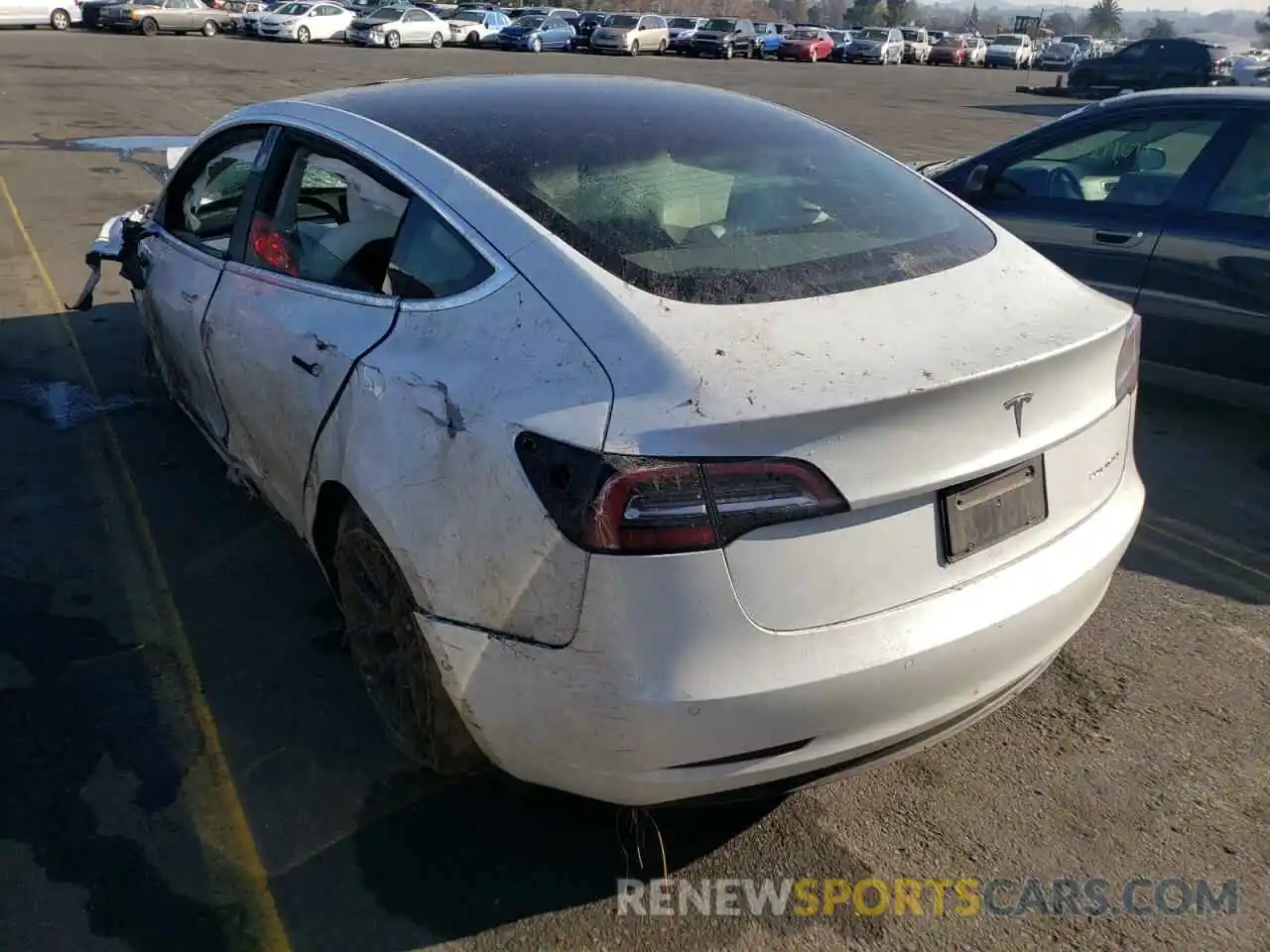 3 Photograph of a damaged car 5YJ3E1EB0LF720189 TESLA MODEL 3 2020