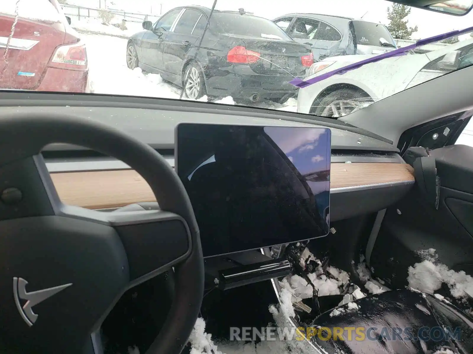 8 Photograph of a damaged car 5YJ3E1EB0LF735341 TESLA MODEL 3 2020