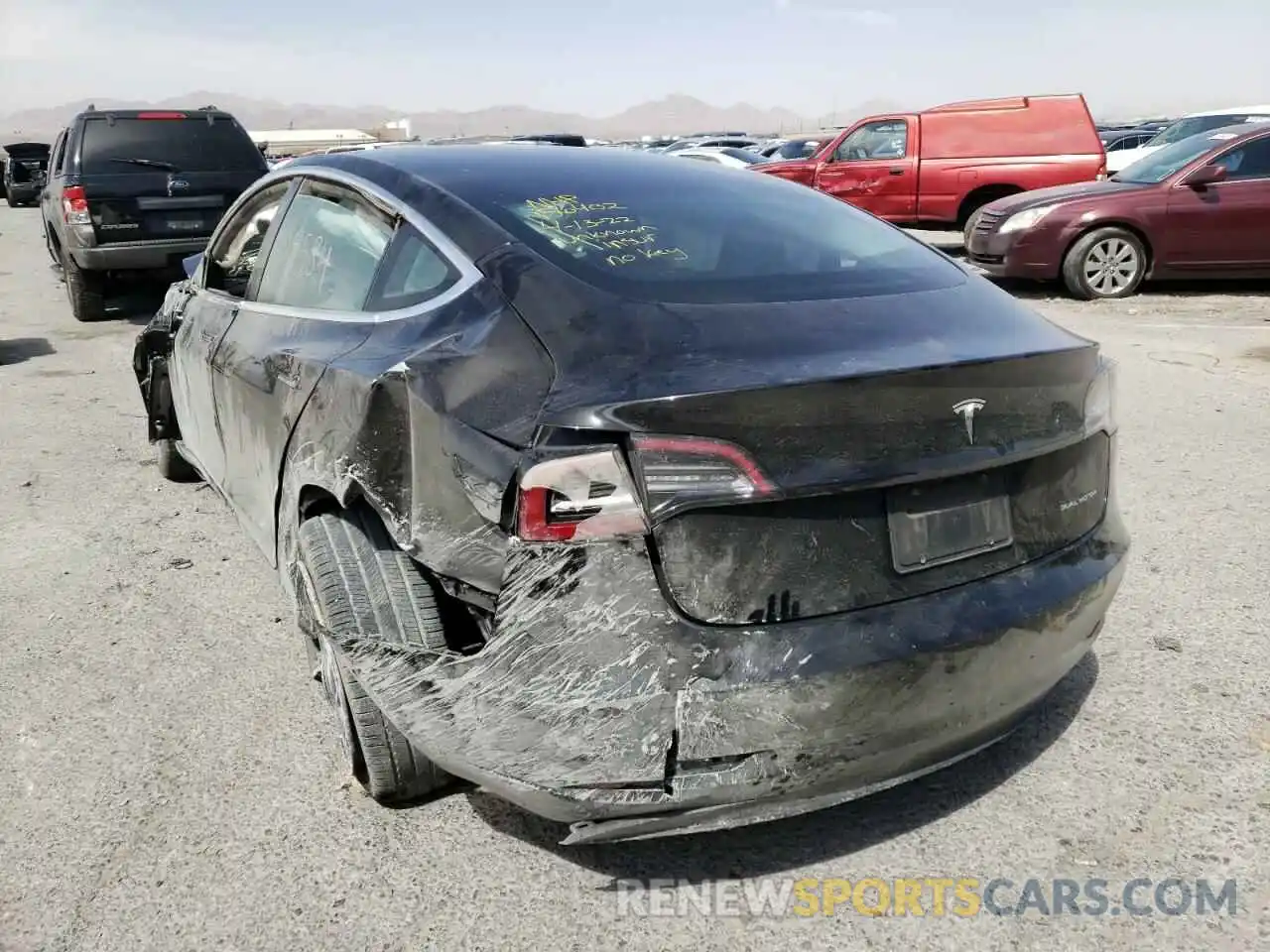 3 Photograph of a damaged car 5YJ3E1EB0LF744203 TESLA MODEL 3 2020